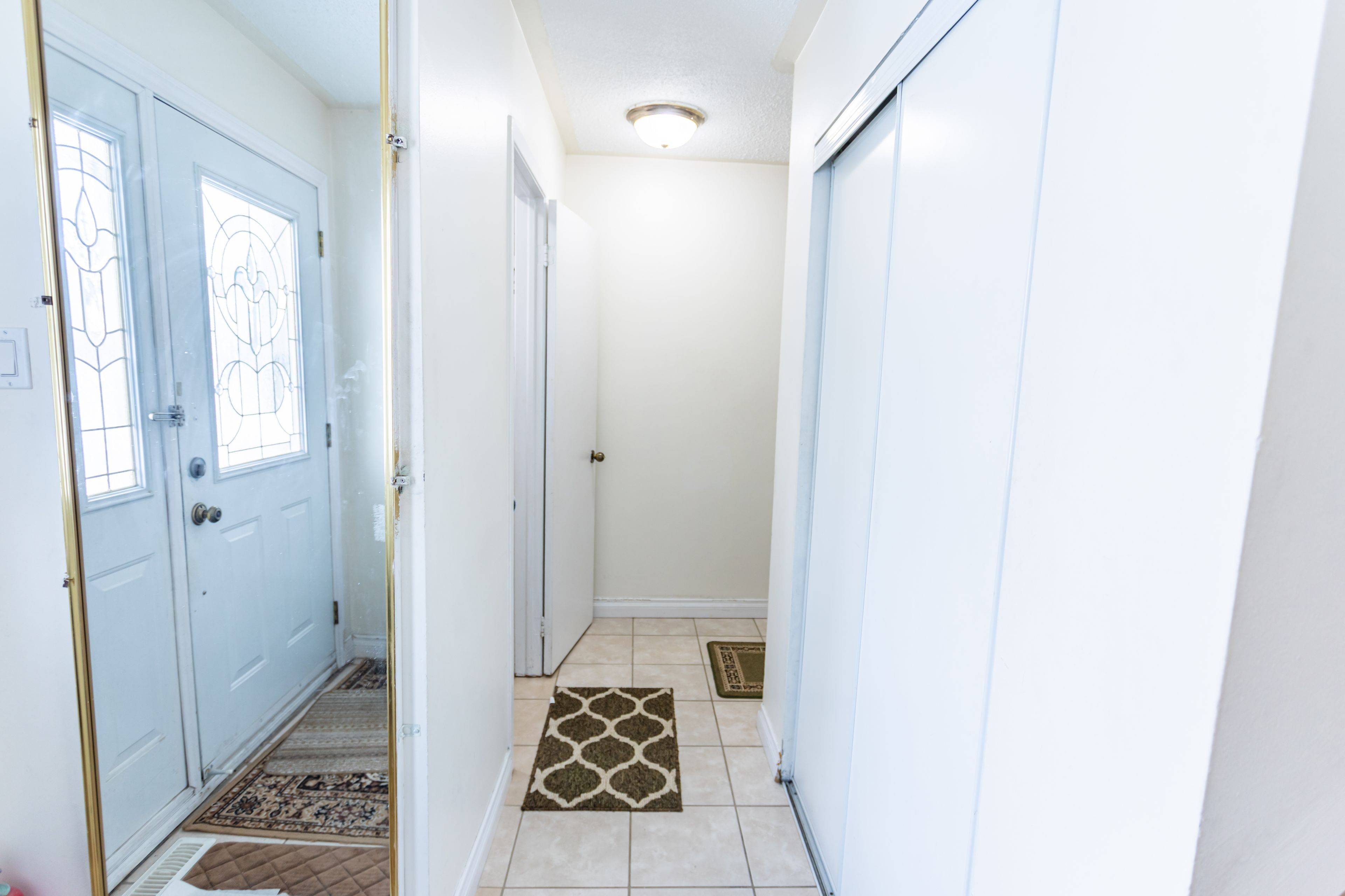 Mississauga, ON L4T 3G5,7697 Benavon RD