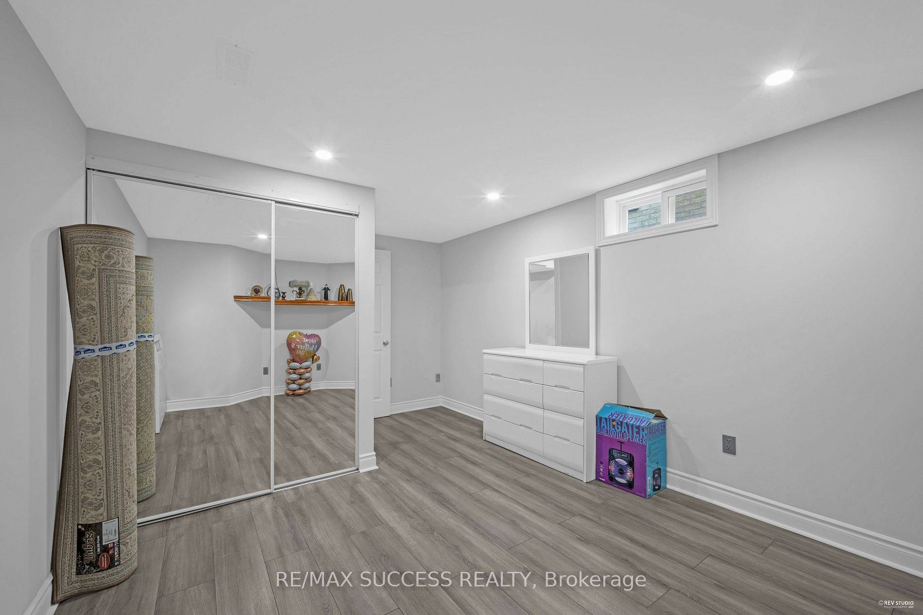 Brampton, ON L6R 1C4,63 Blue Spruce ST