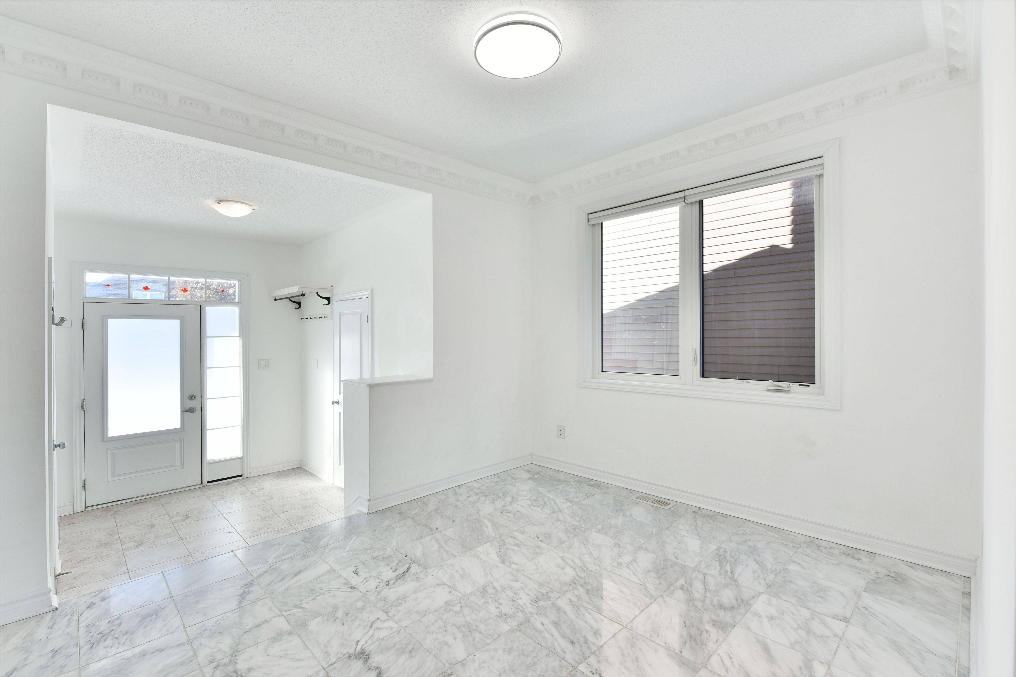 Kanata, ON K2T 0K6,107 WESTOVER CRES