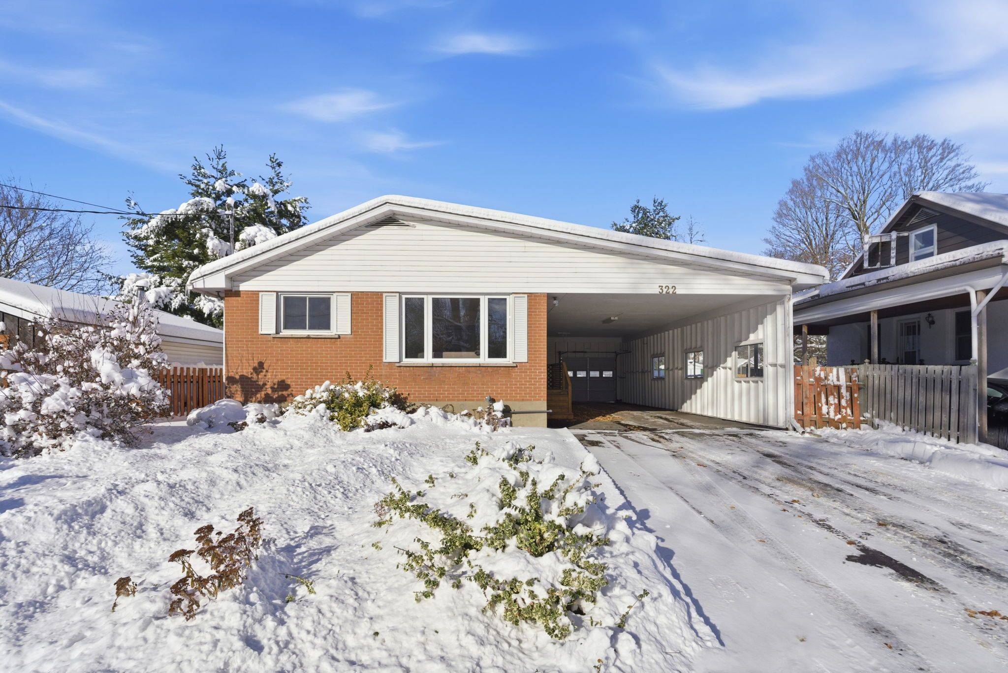 Brockville, ON K6V 4E2,322 Pearl ST