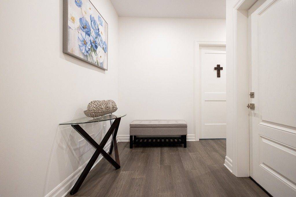 Niagara Falls, ON L2H 3V9,7416 Parkside RD #Upper