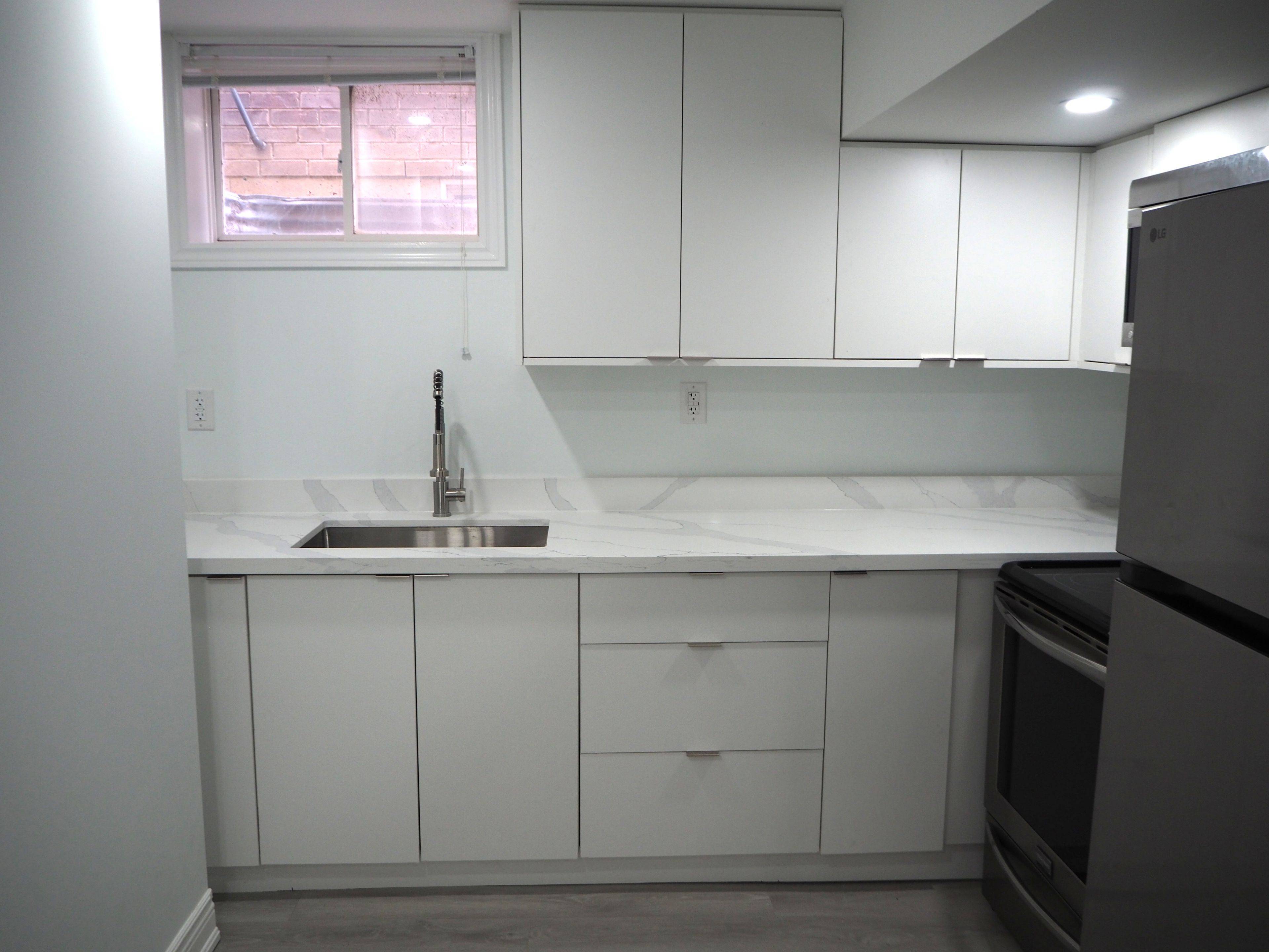 Hamilton, ON L8K 3V5,8 Knowles ST #BSMT