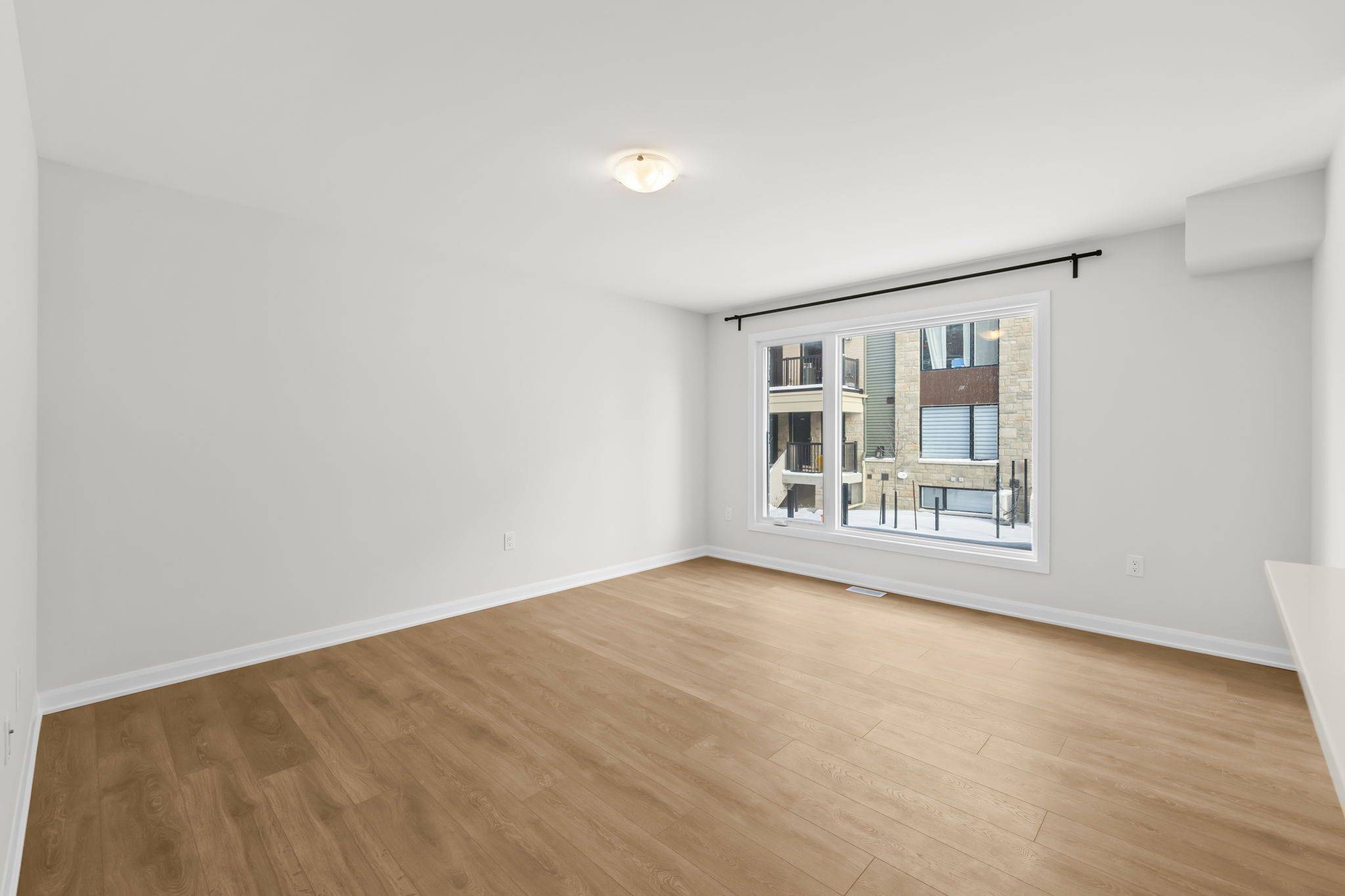 Kanata, ON K2T 0S9,1108 Creekway Private