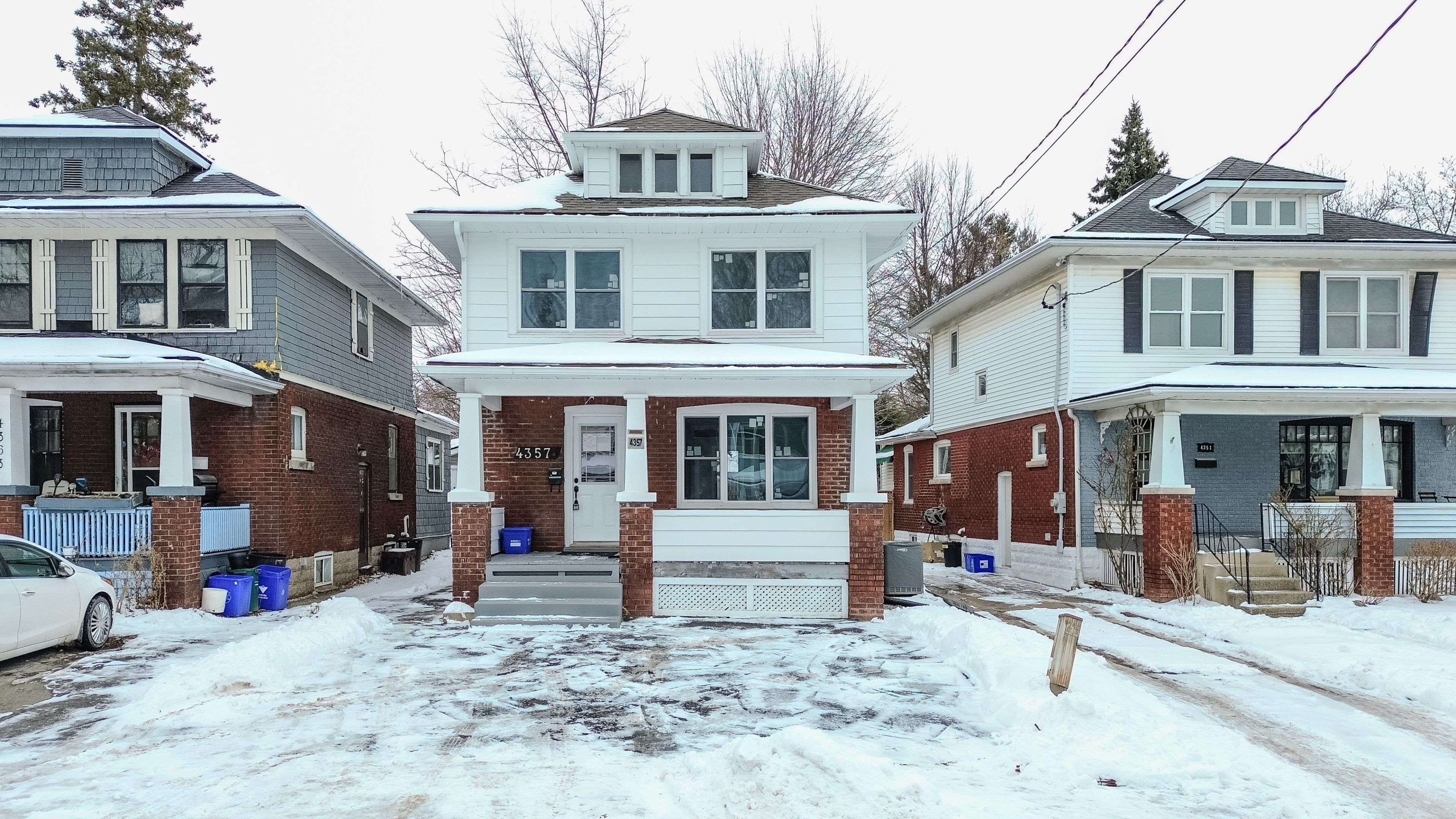 Niagara Falls, ON L2E 1G5,4357 Seneca ST