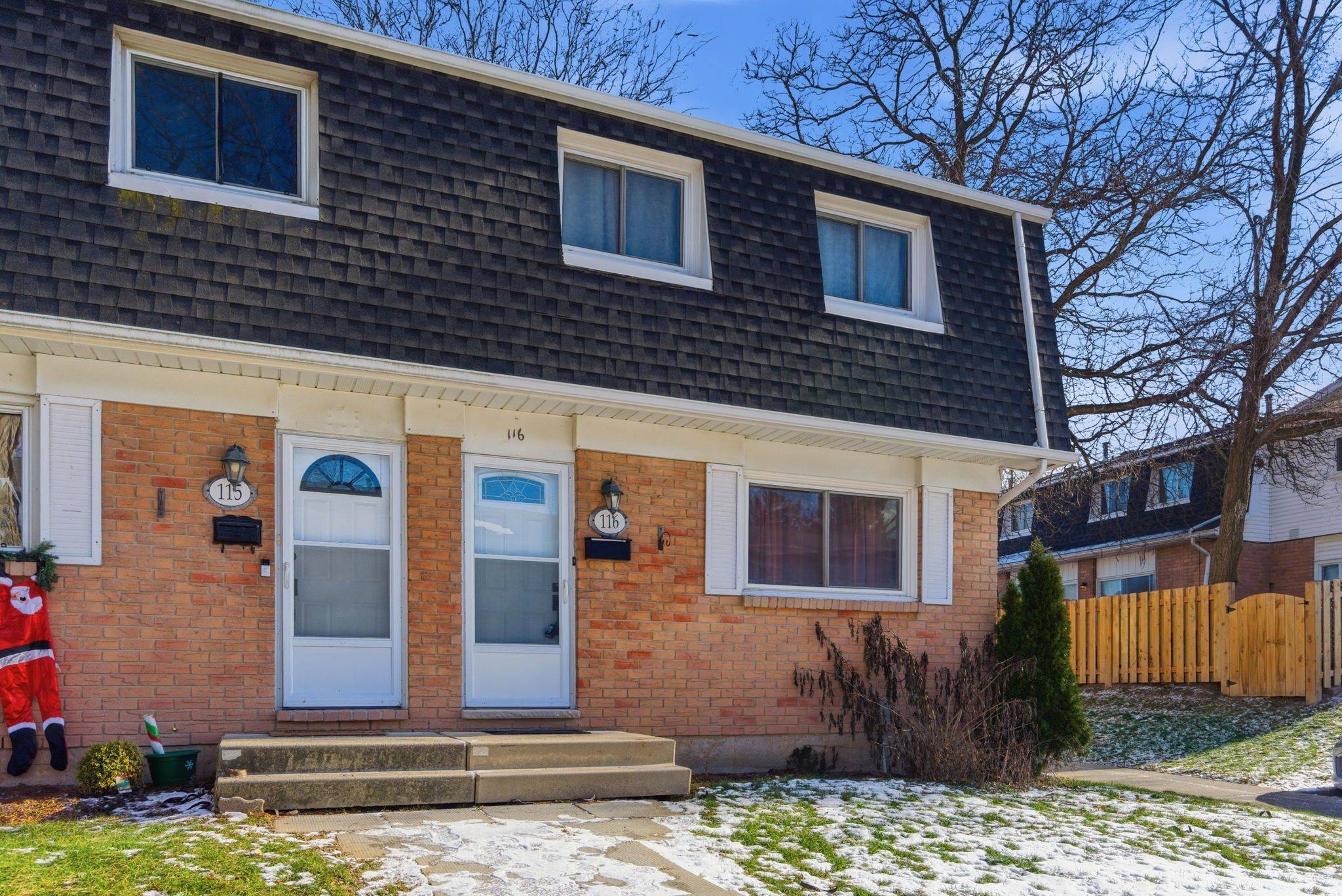 Welland, ON L3C 6J6,185 Denistoun ST #116