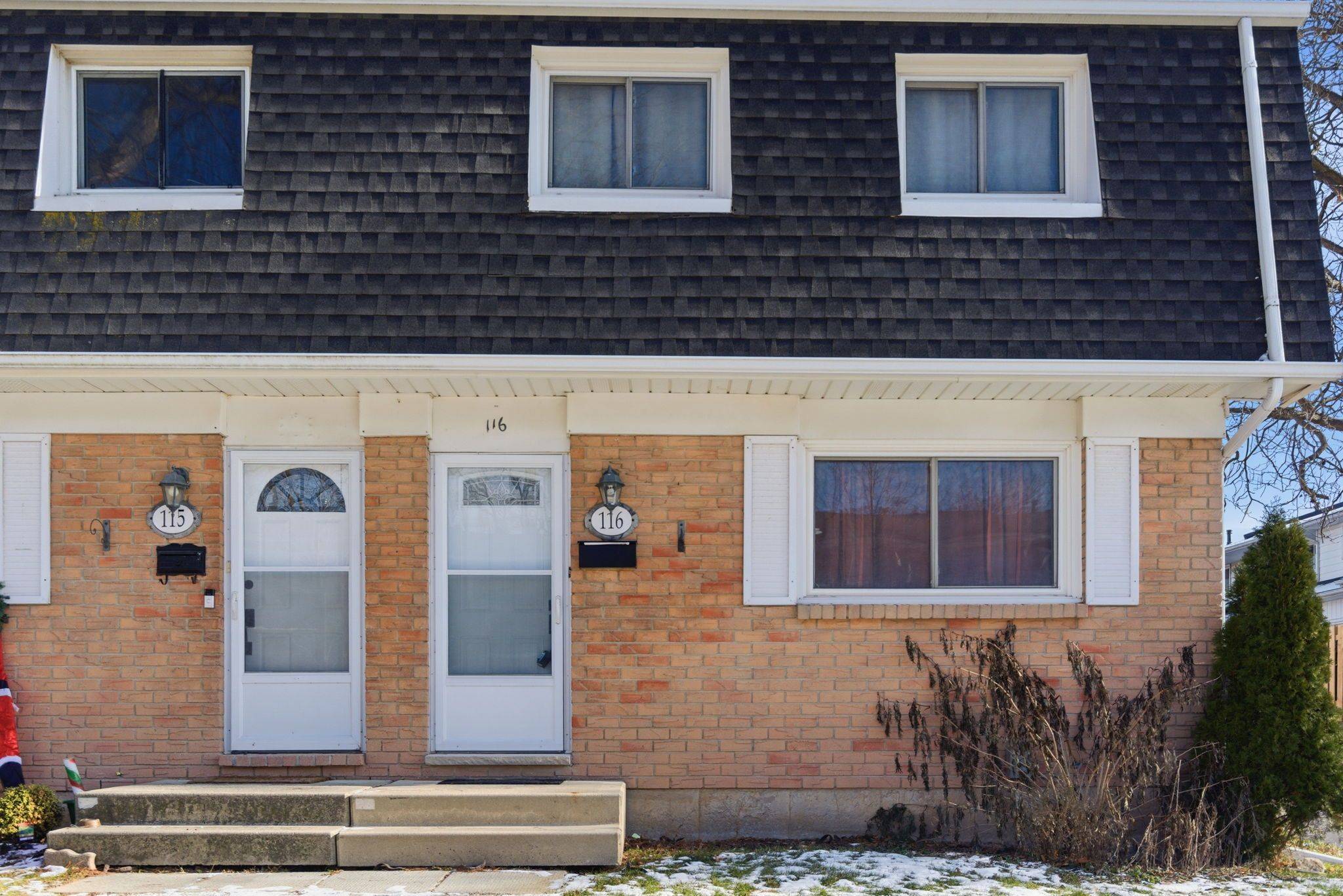 Welland, ON L3C 6J6,185 Denistoun ST #116