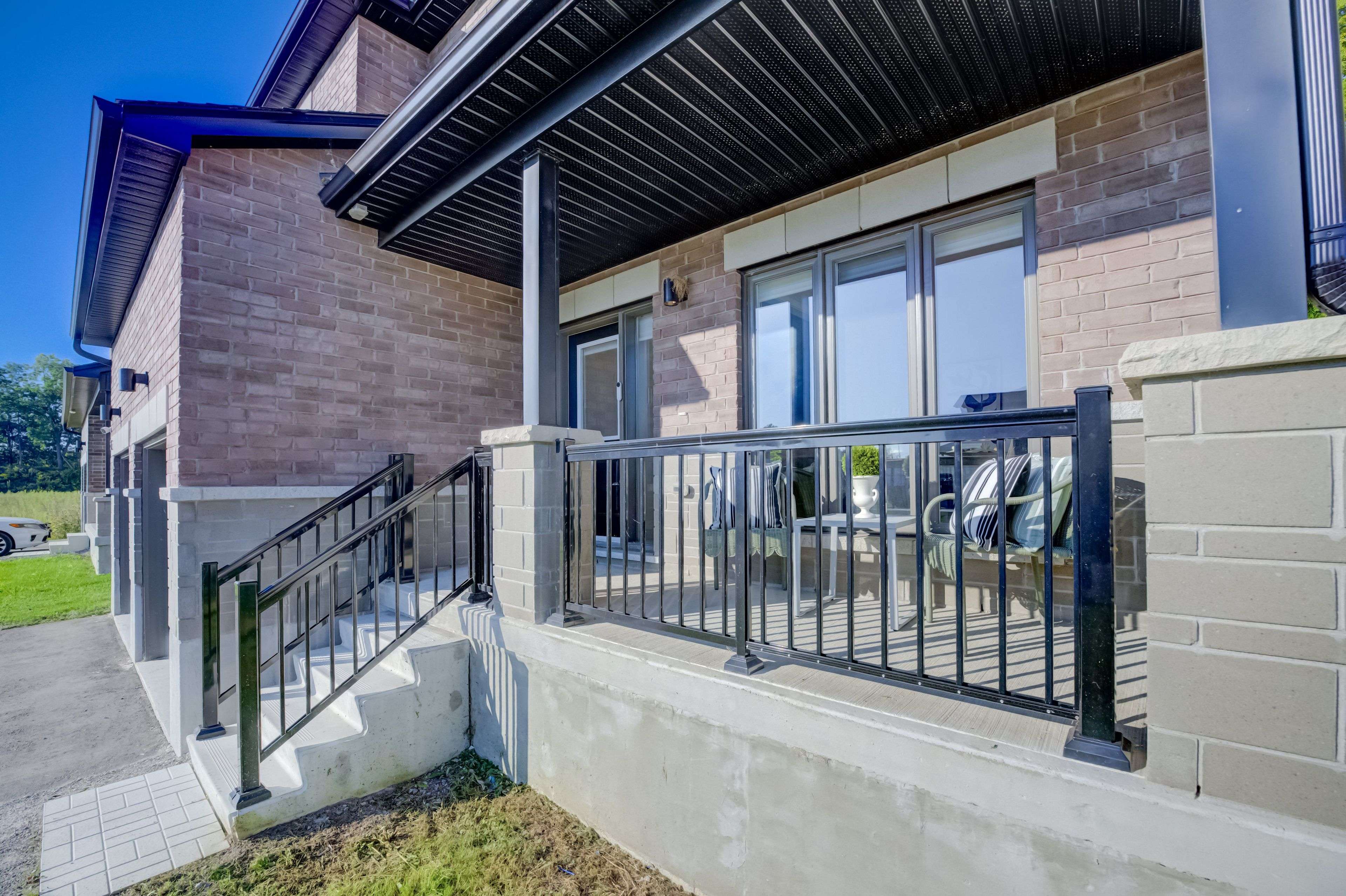 Norfolk, ON N3Y 0G9,55 Tulip CRES