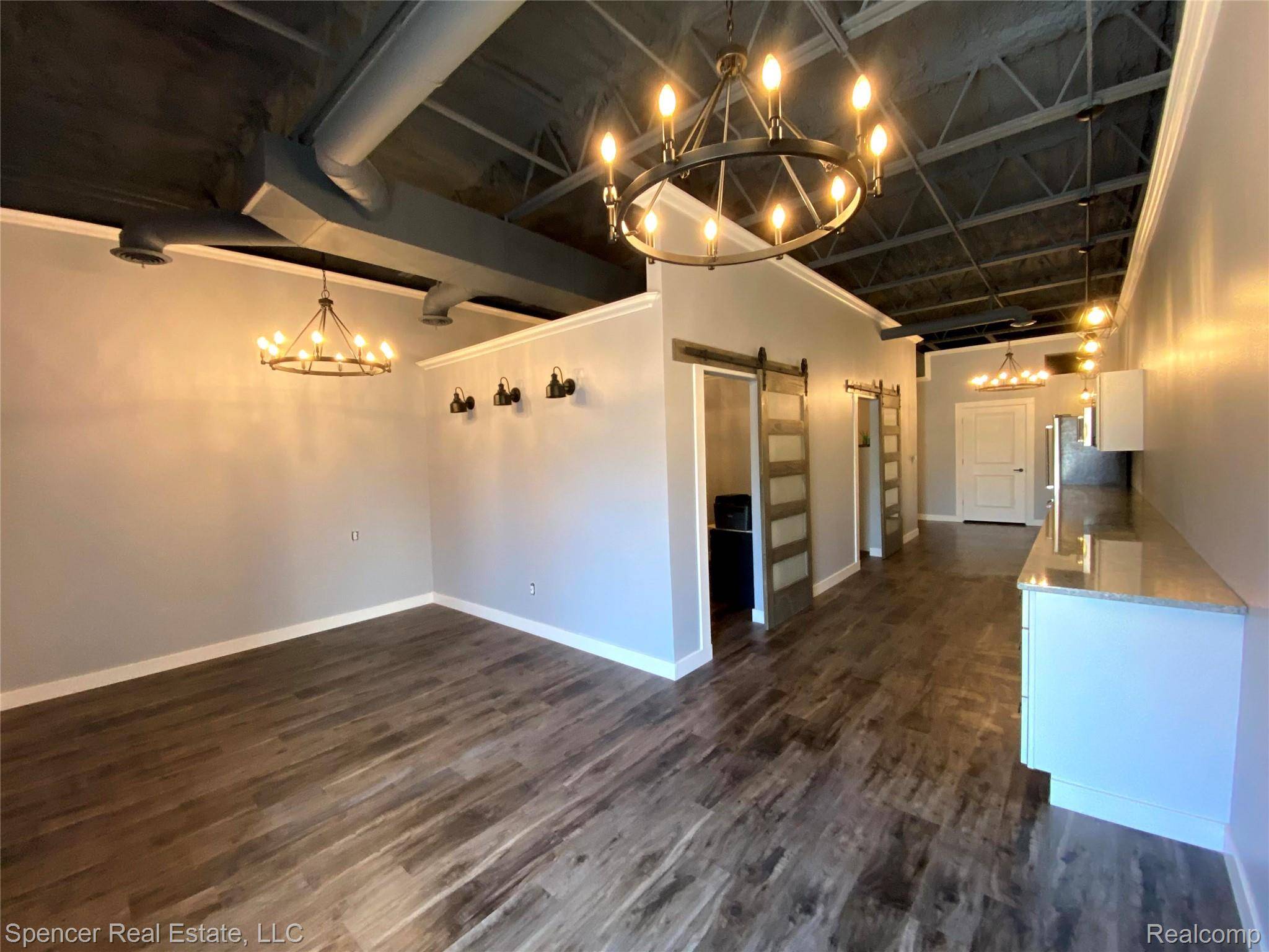 Clarkston, MI 48346,5916 S Main