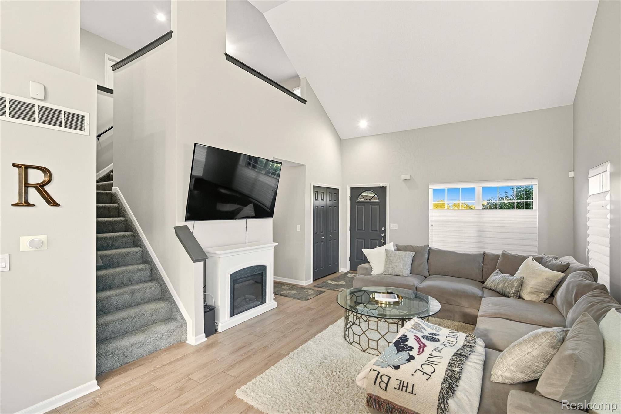 Detroit, MI 48214,681 Lillibridge ST