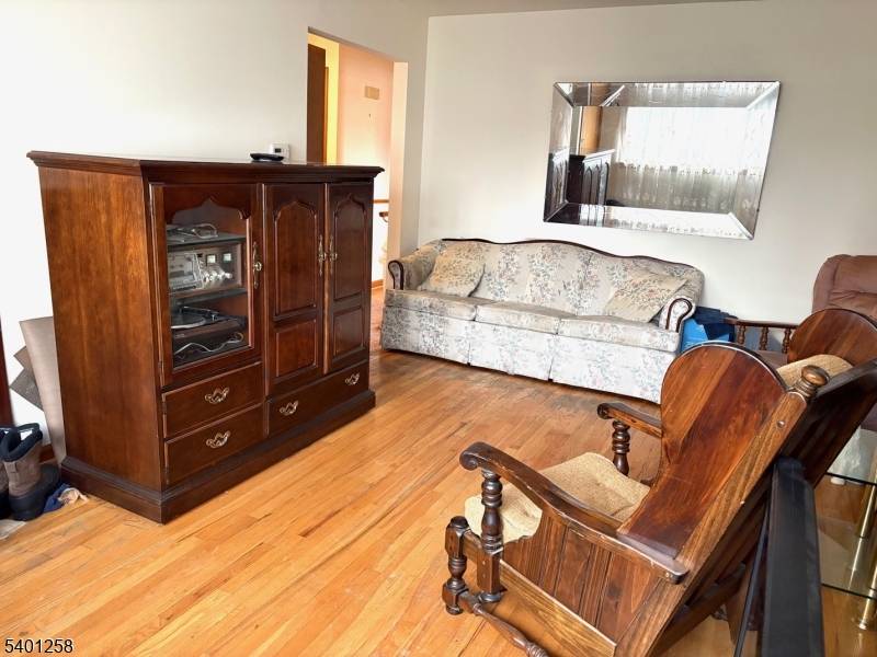 Lyndhurst Twp., NJ 07071,401 Stuyvesant Ave