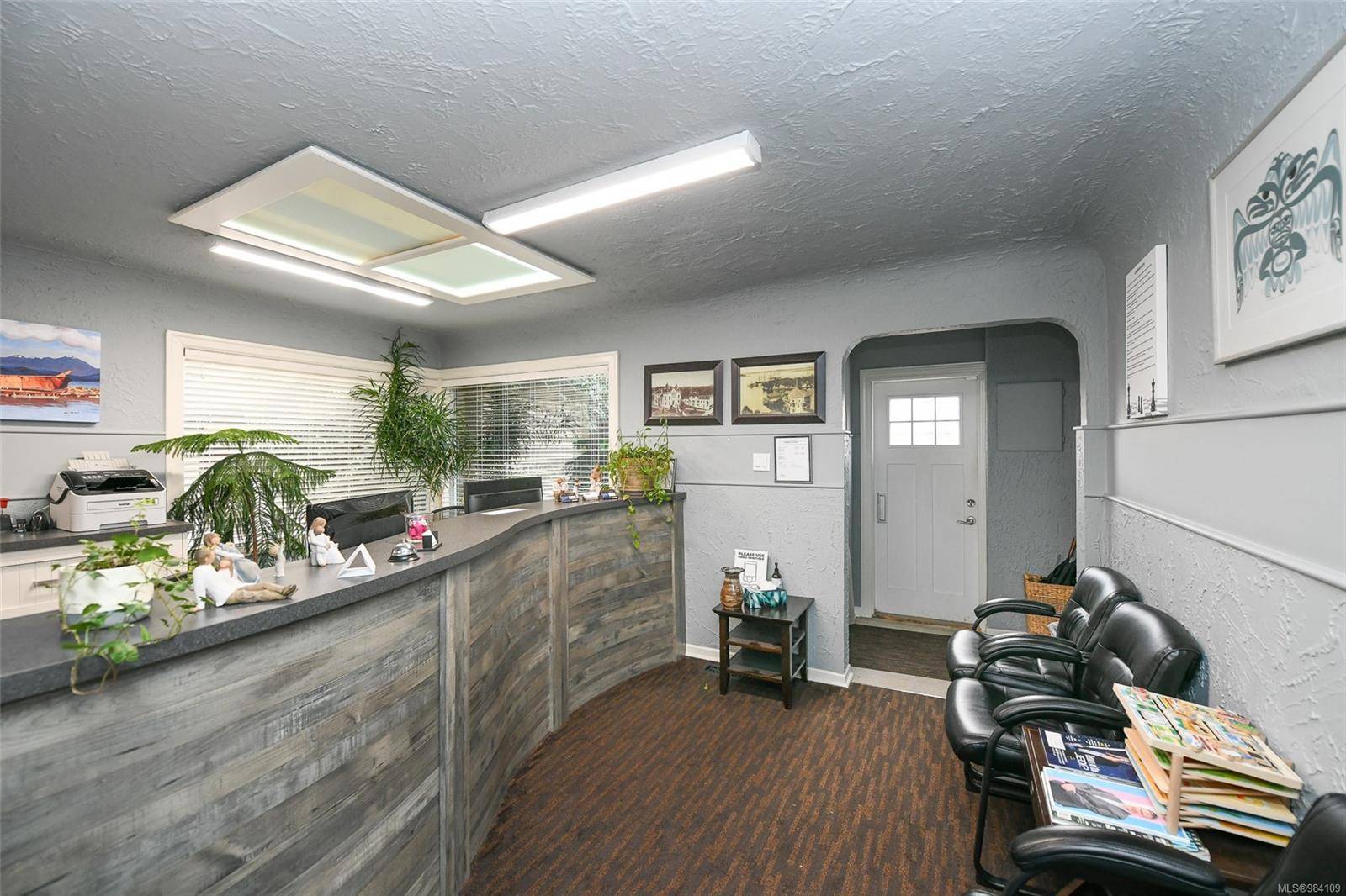 Courtenay, BC V9N 1M5,535 6th St