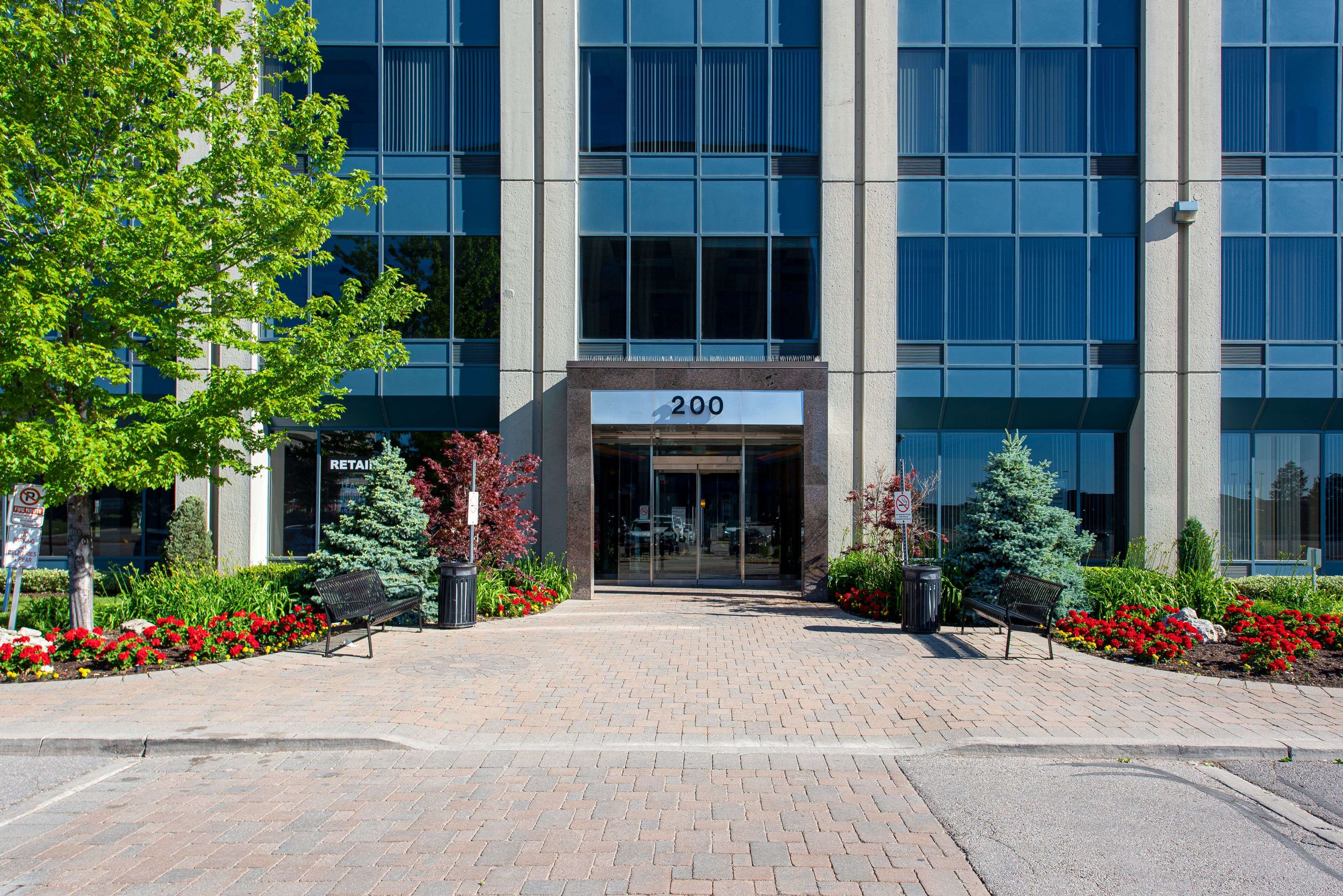 Toronto C15, ON M2J 4R4,200 Consumers RD #501