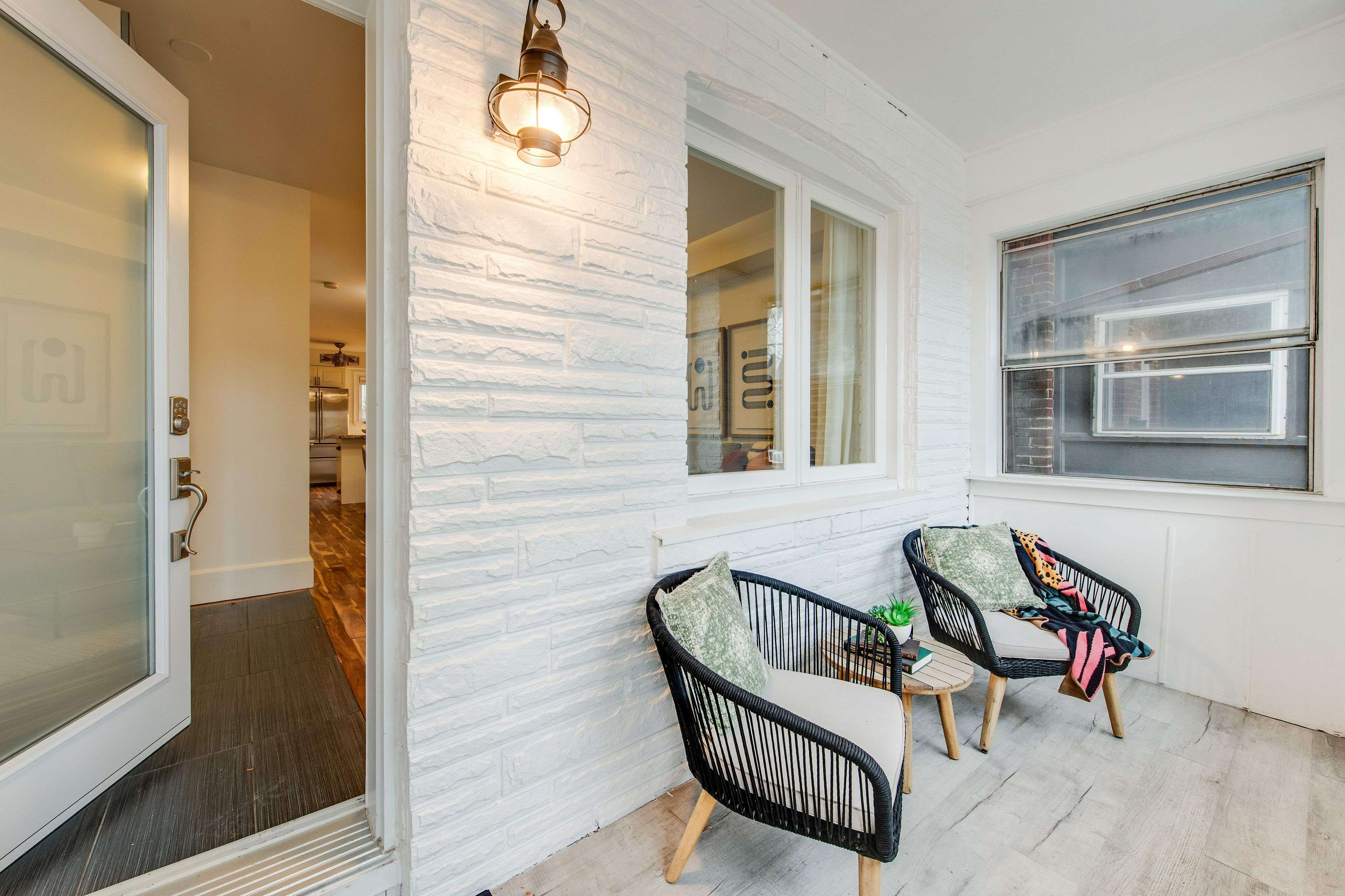 Toronto E01, ON M4M 3B2,20 Marigold AVE