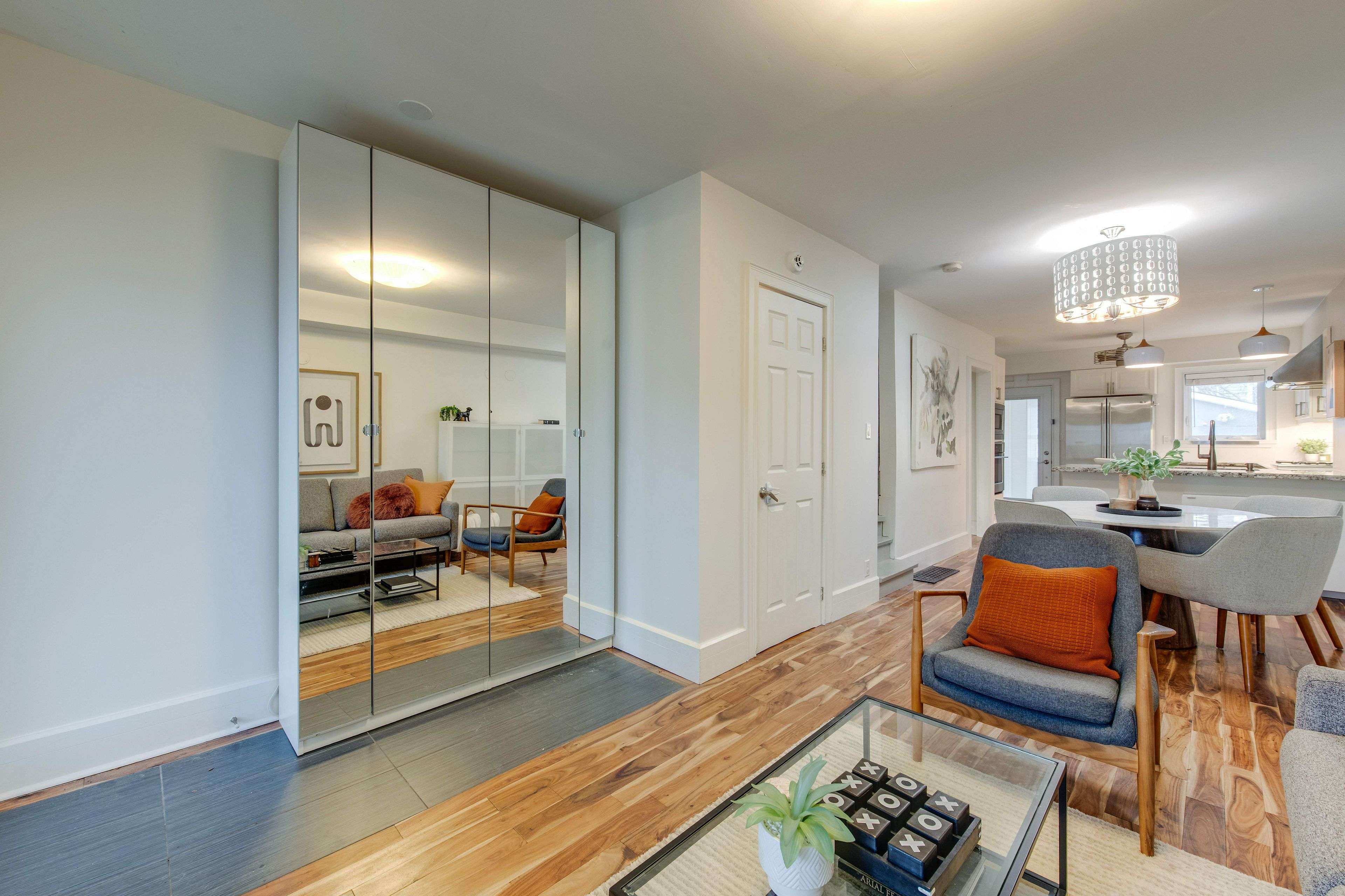 Toronto E01, ON M4M 3B2,20 Marigold AVE