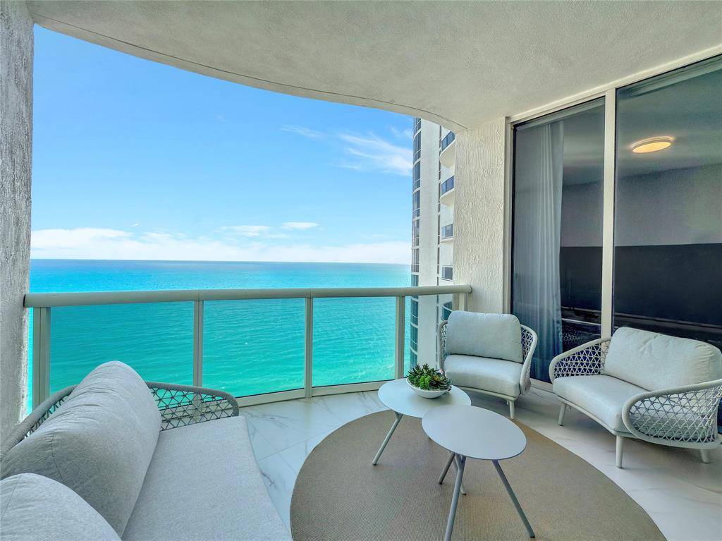 Sunny Isles Beach, FL 33160,16001 Collins Ave #3004