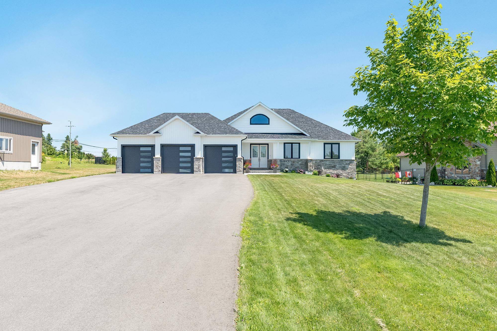 Oro-medonte, ON L3V 6H2,5 Breanna BLVD