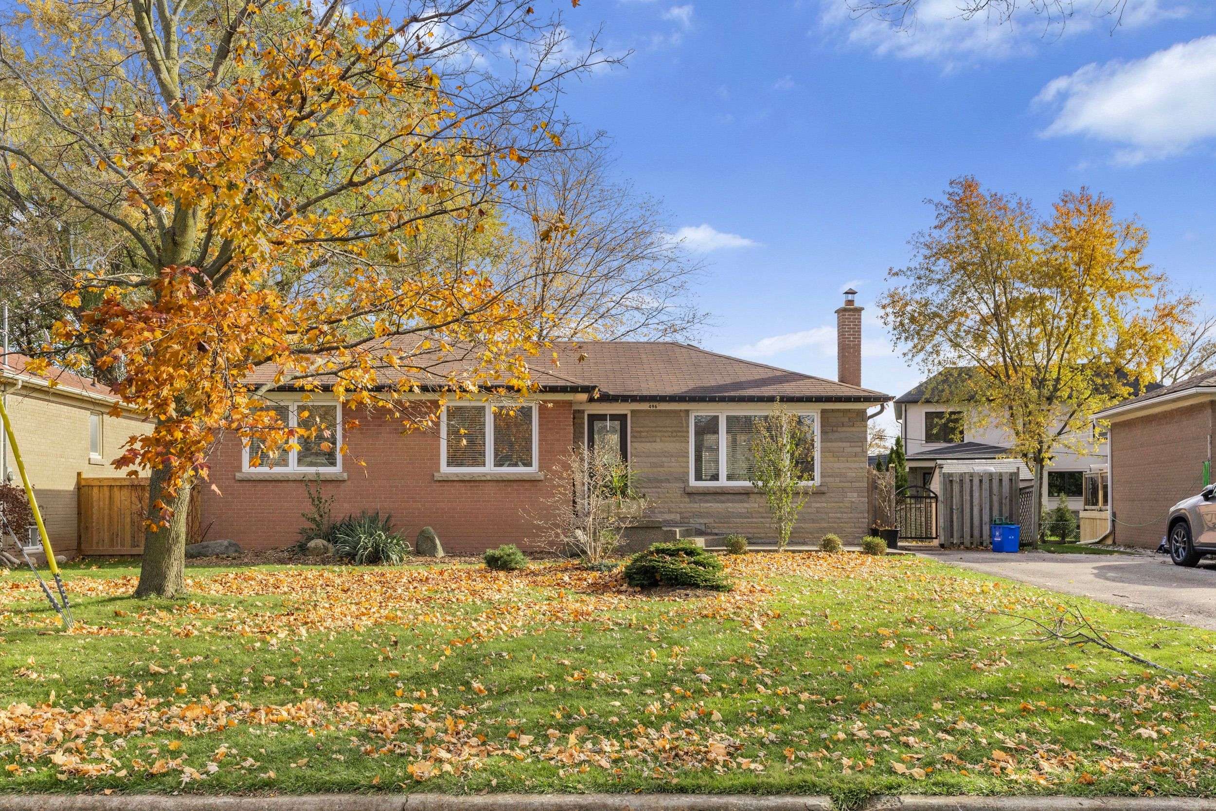 Oakville, ON L6K 2A1,496 Pineland AVE
