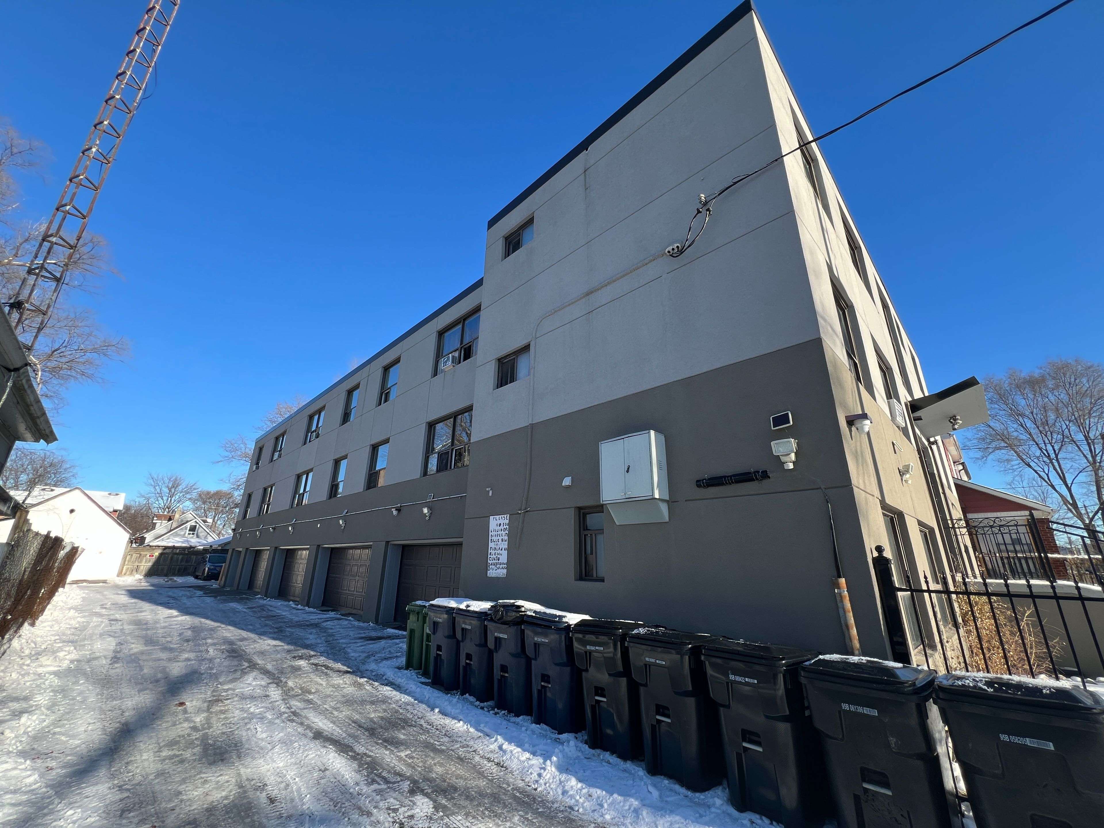 Toronto W04, ON M9N 1A7,80 Clouston AVE