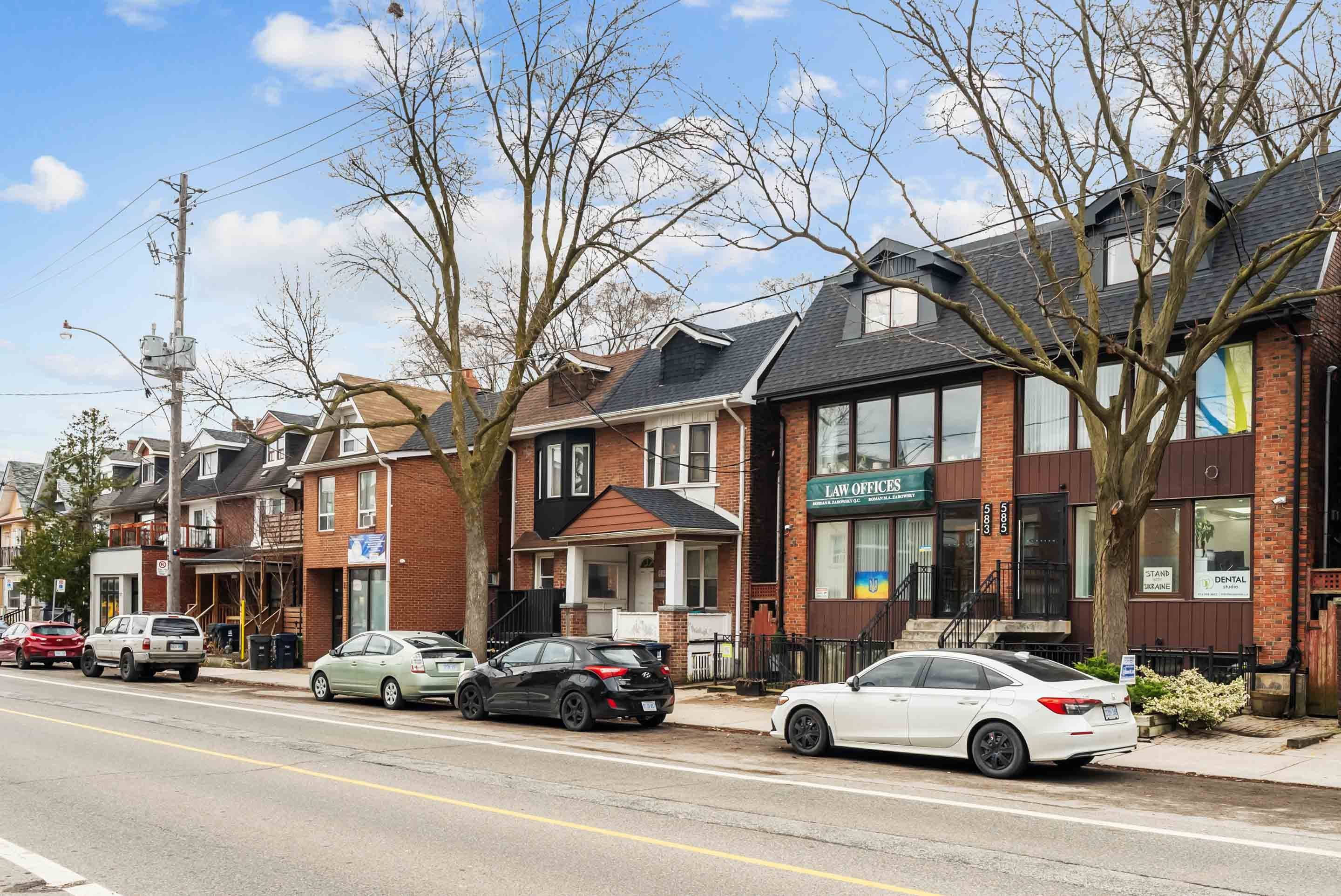 Toronto W02, ON M6S 2C3,585 Annette ST #Lower