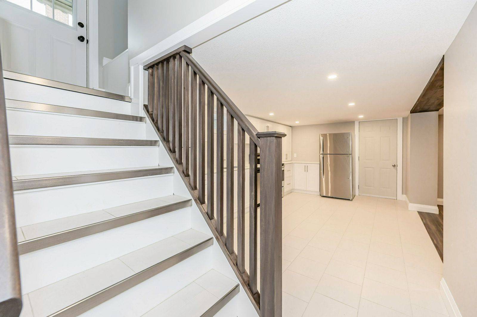 Kitchener, ON N2H 3M8,200 Sheldon AVE N #B