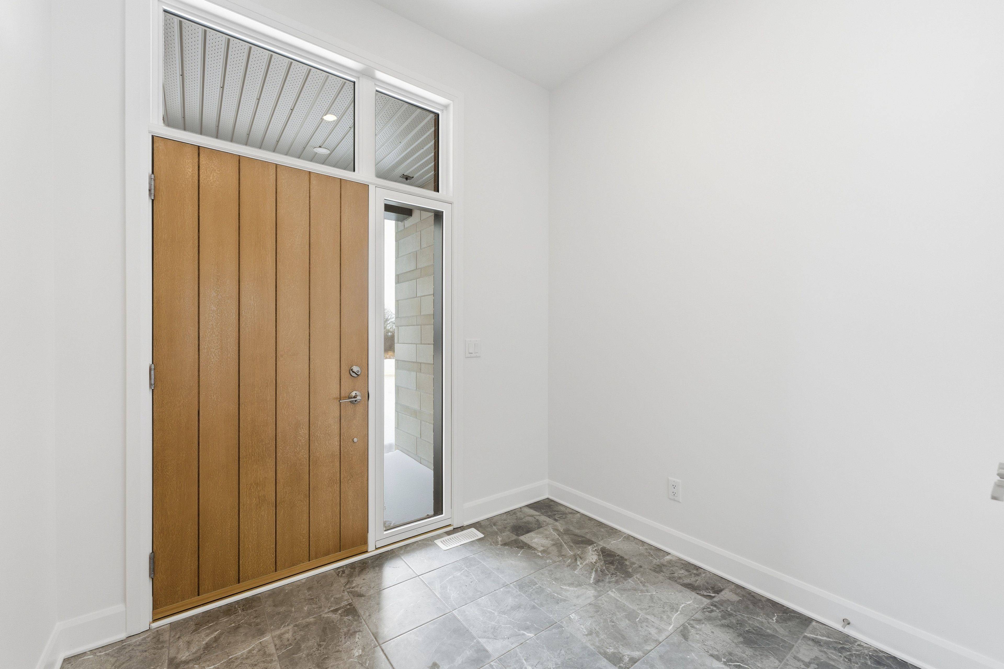 Kanata, ON K2W 1A1,1192 Spoor ST