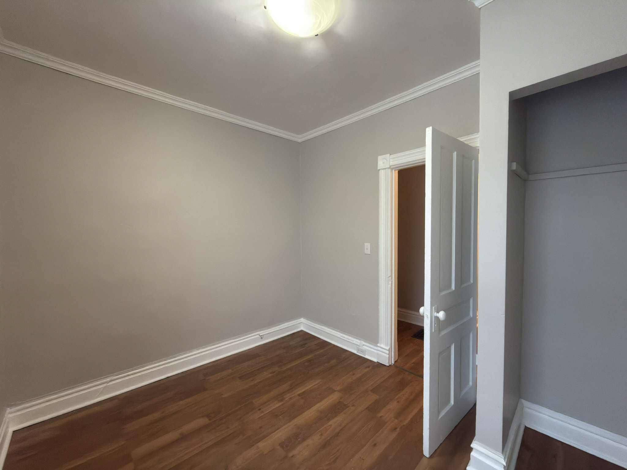 Brockville, ON K6V 1P2,6 Pearl ST E ##2