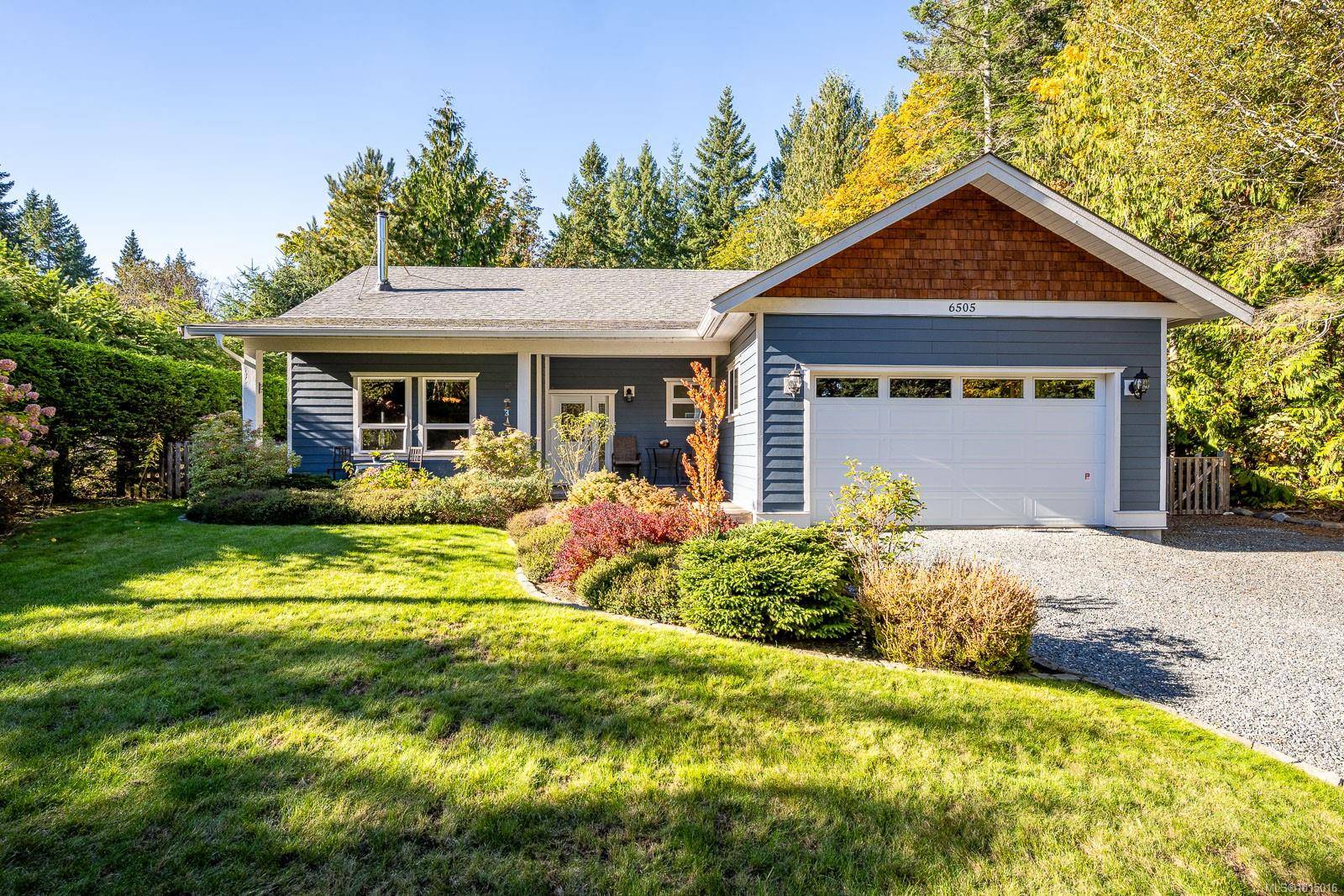 Fanny Bay, BC V0R 1W0,6505 Mystery Beach Rd