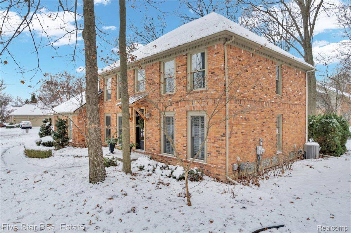 Troy, MI 48098,4143 Glencastle DR