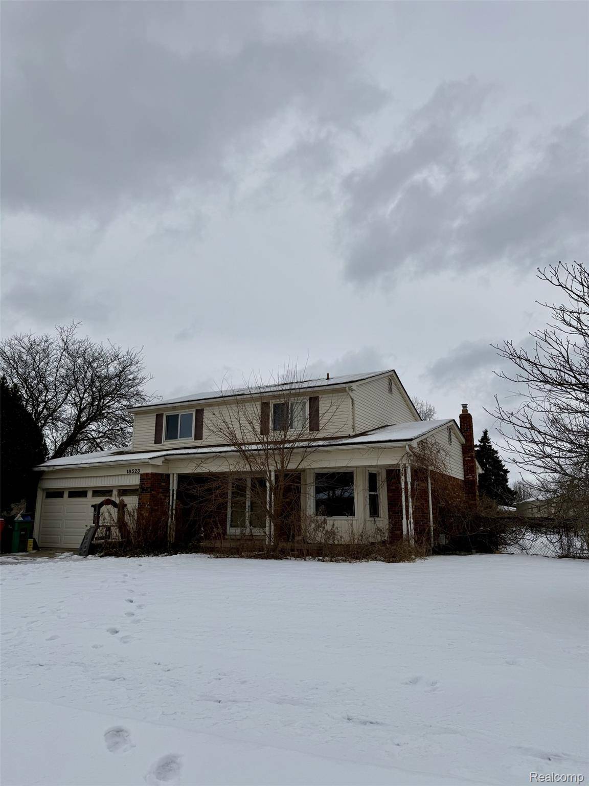 Macomb, MI 48044,18523 Elm CT