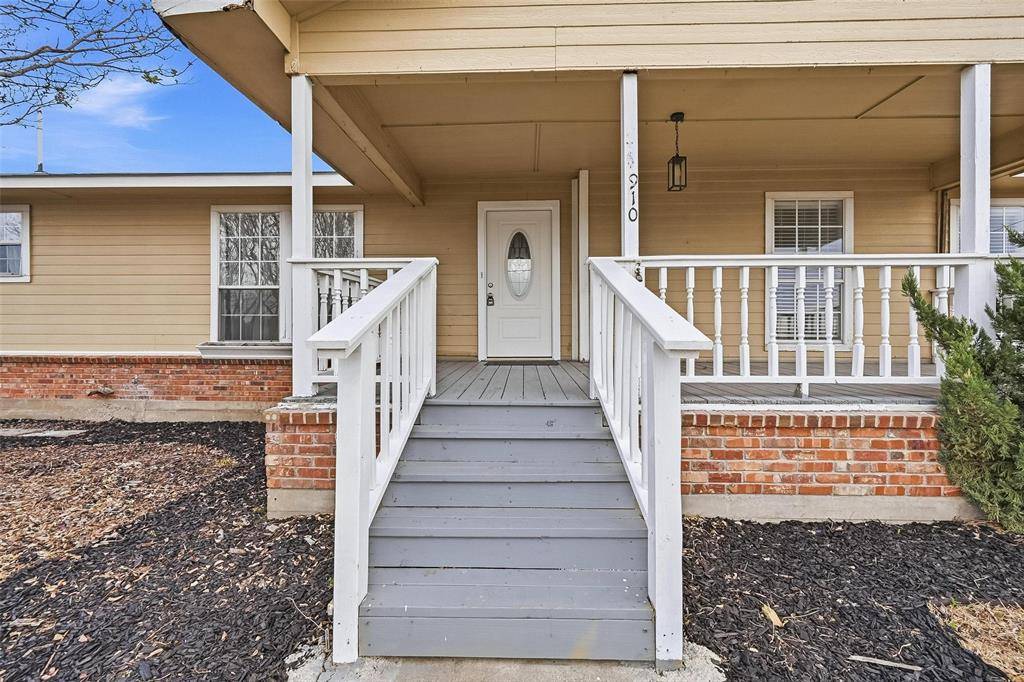 Anna, TX 75409,910 N Powell Parkway