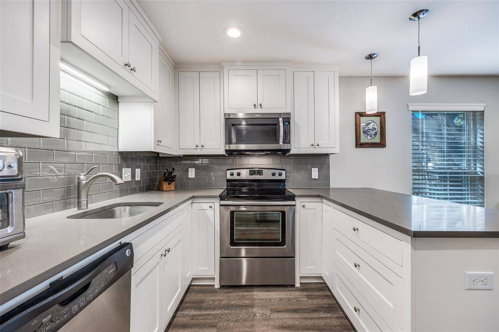 Dallas, TX 75235,5326 Fleetwood Oaks Avenue #147