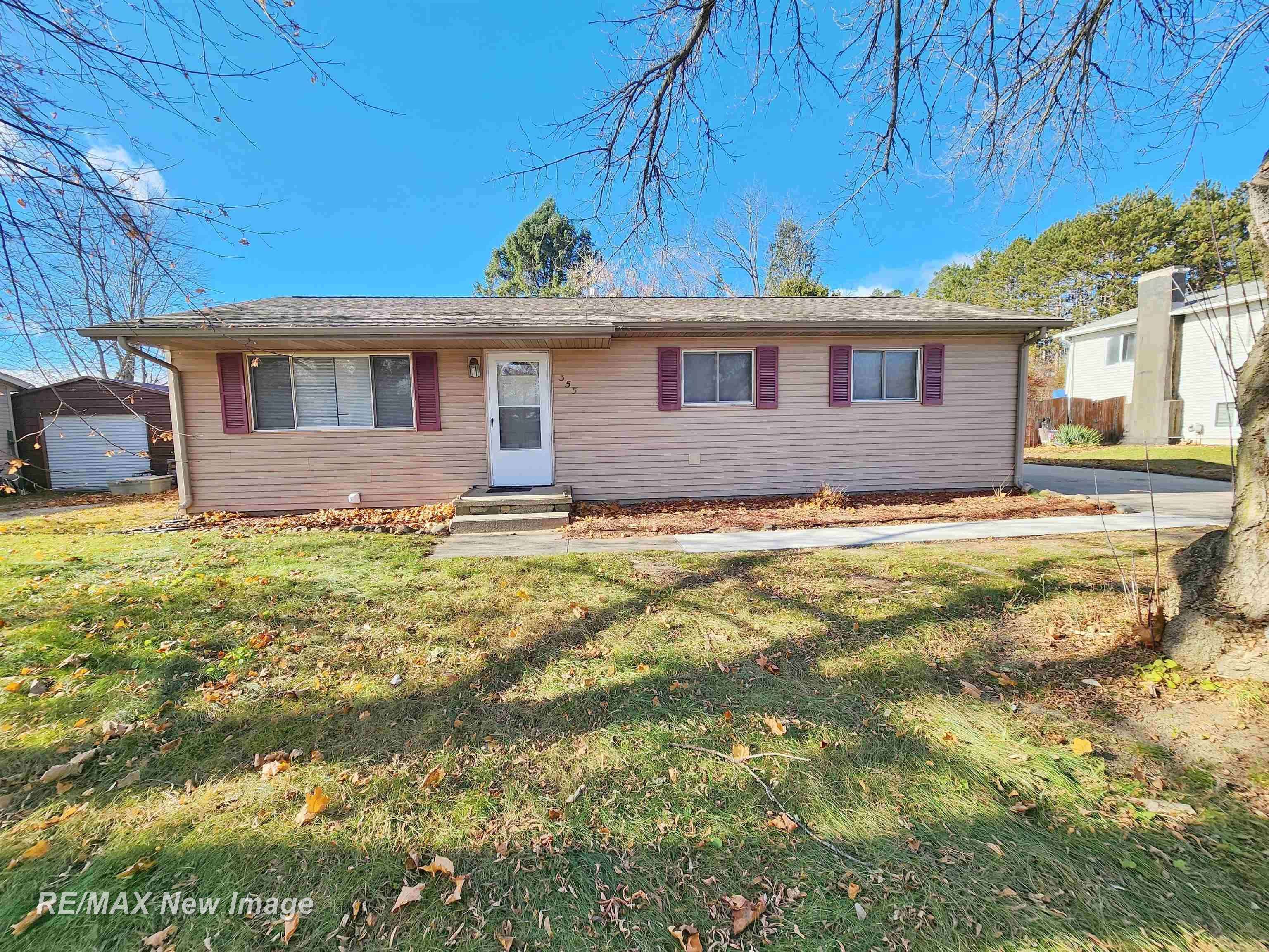 Pinconning, MI 48650,355 N Water ST