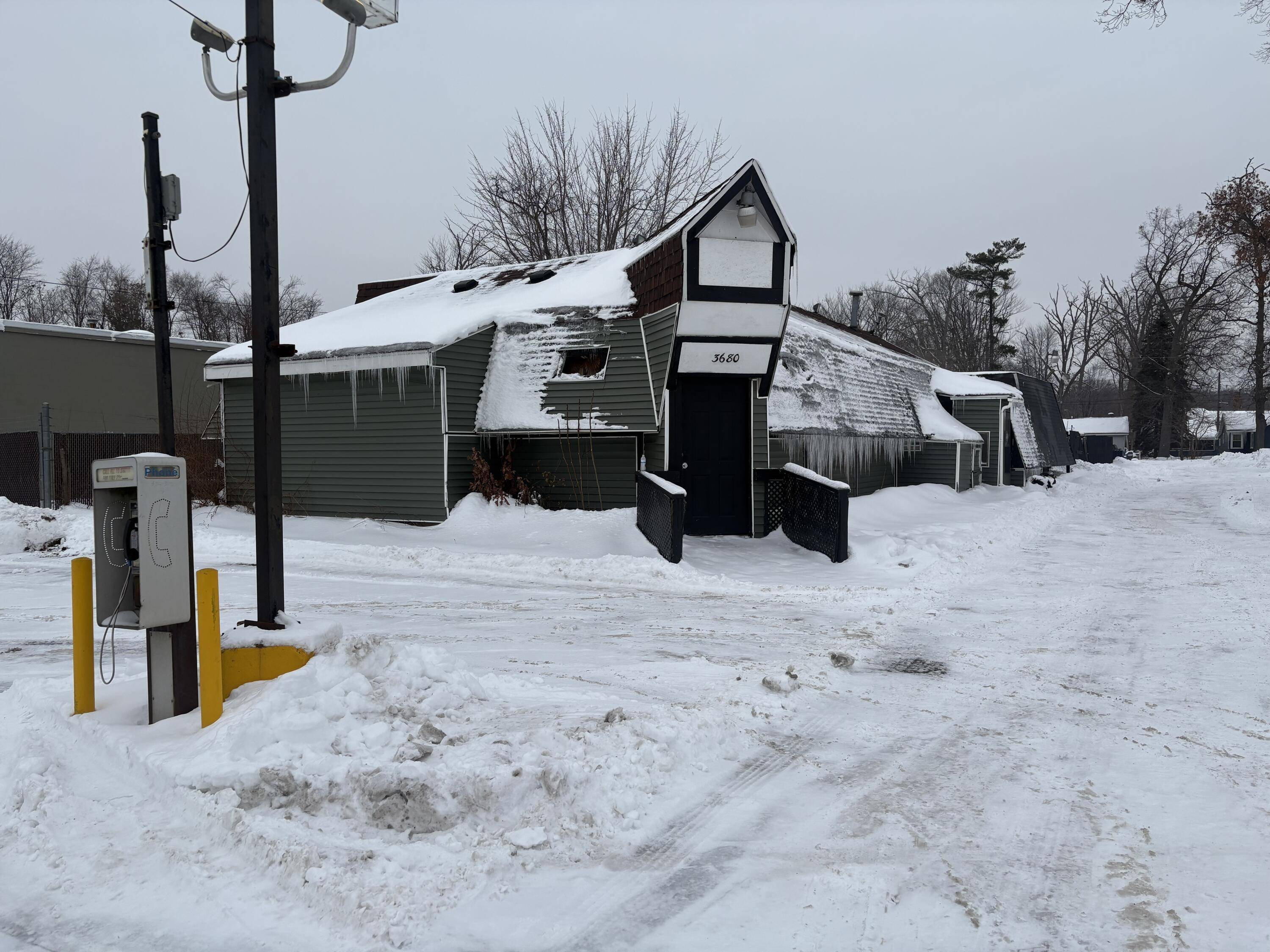 Muskegon, MI 49444,3680 Airline HWY