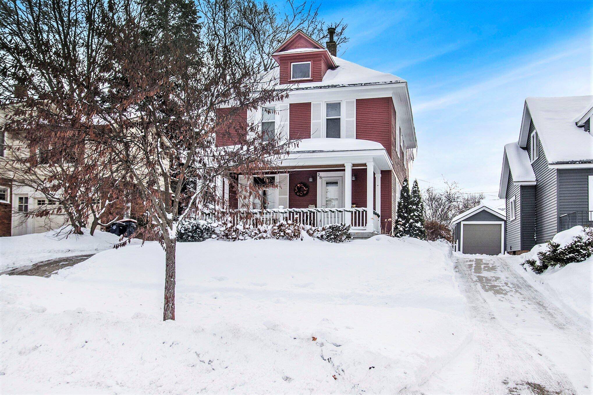 Holland, MI 49423,28 E 23rd ST