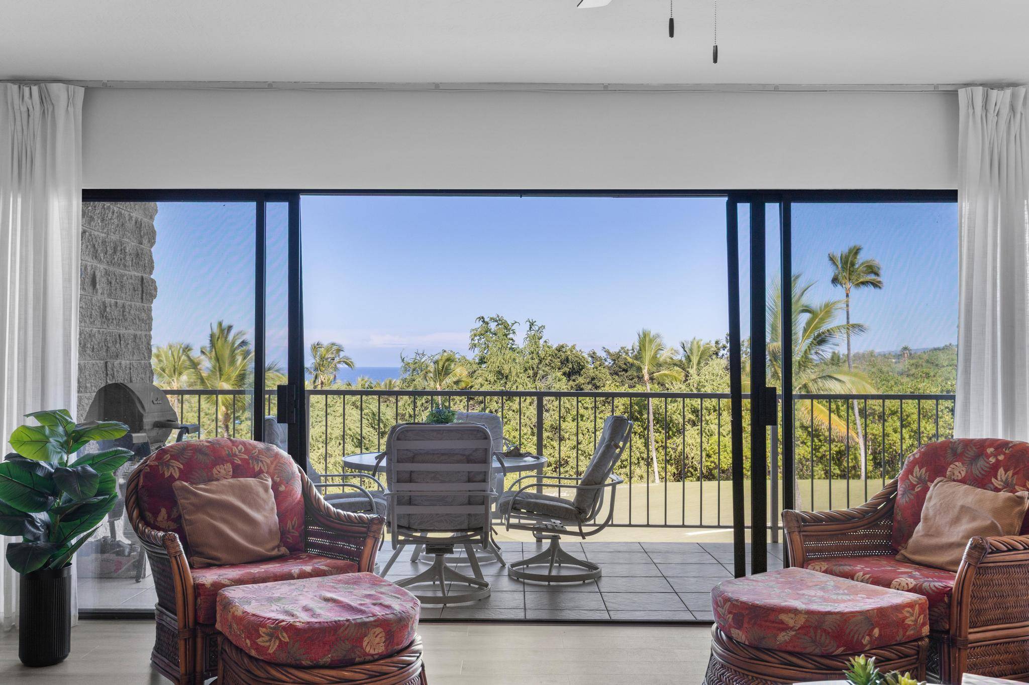 Kailua-kona, HI 96740,78-7070 ALII DR #B203