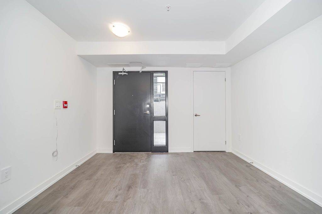 Toronto C13, ON M1R 0G8,1650 Victoria Park AVE #103