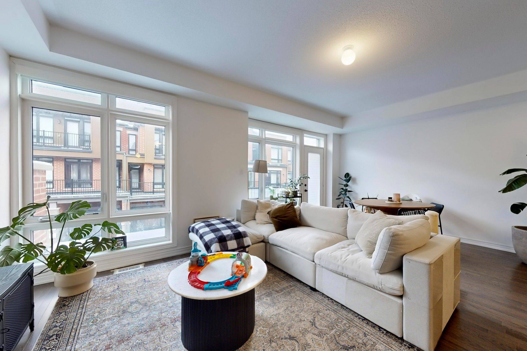 Ajax, ON L1S 0H1,509 Littlewood LN