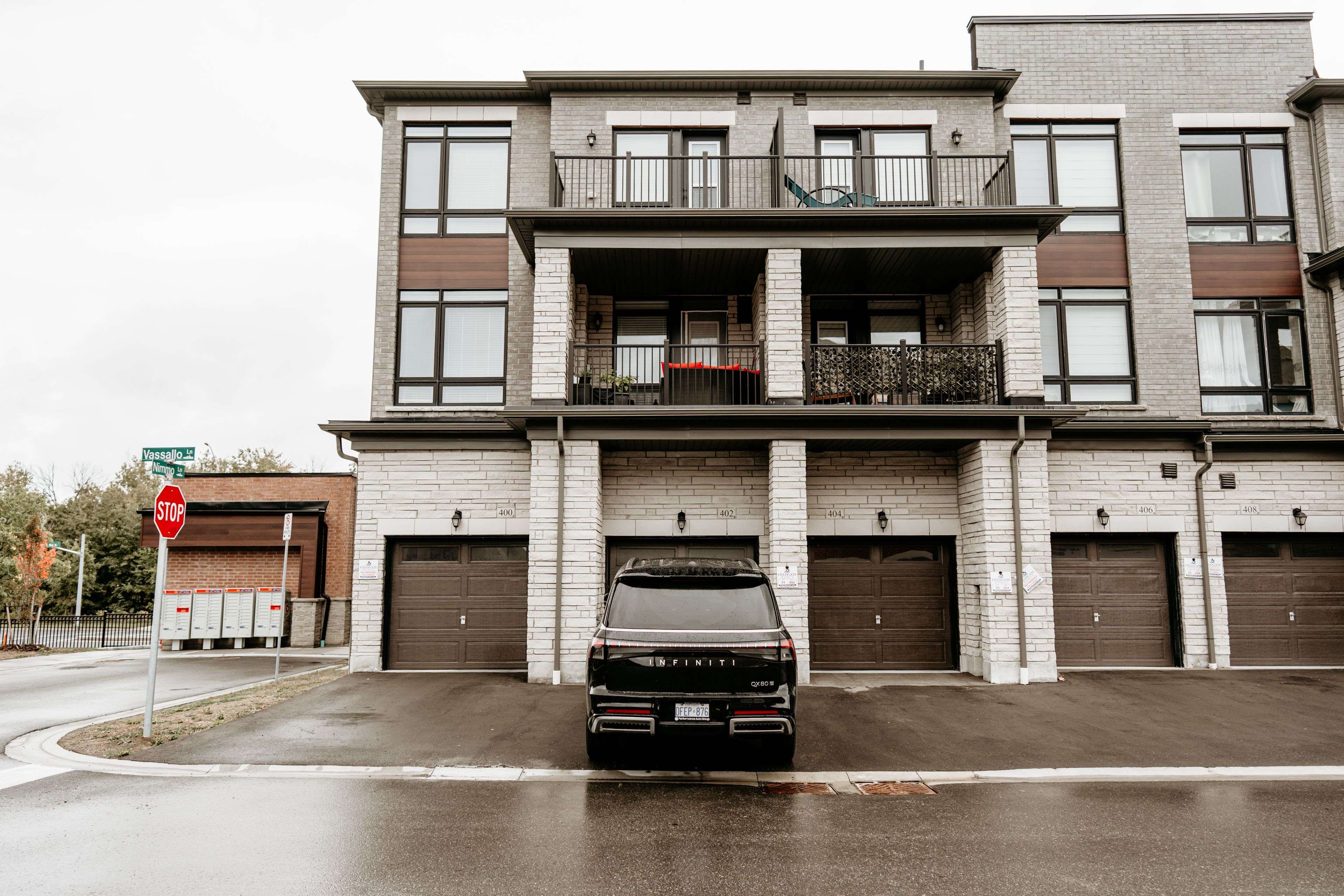 Ajax, ON L1S 0H2,402 Salem RD #51