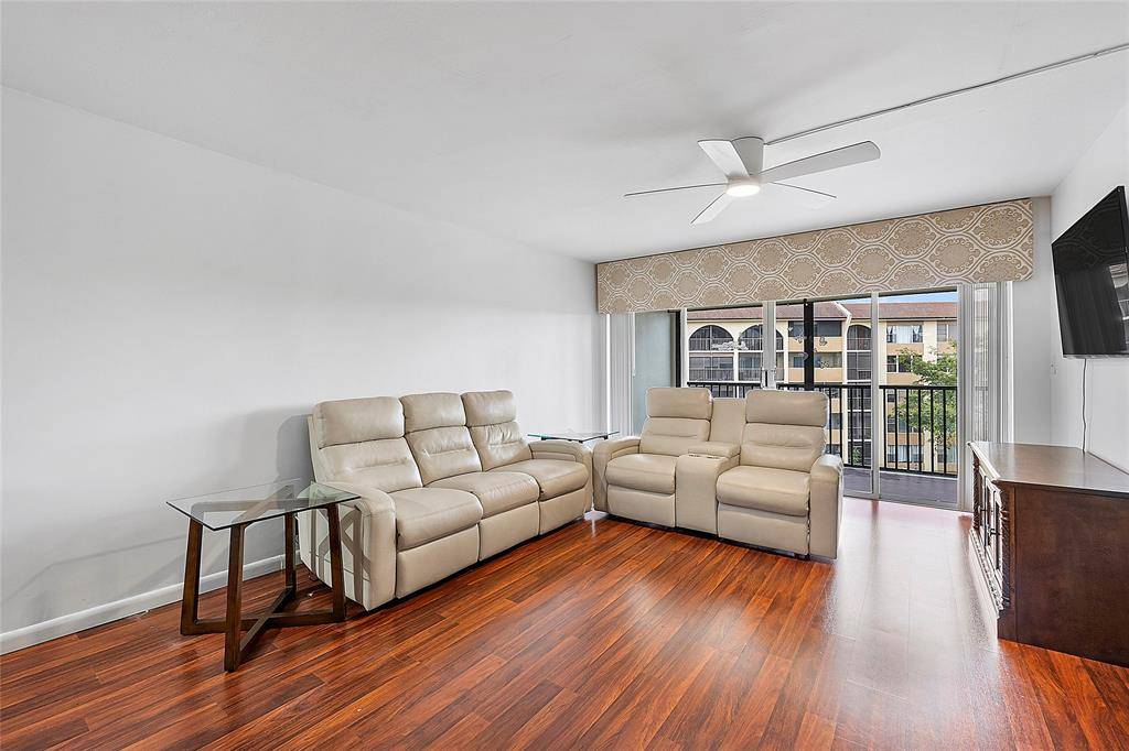 Sunrise, FL 33351,3955 N Nob Hill Rd #404