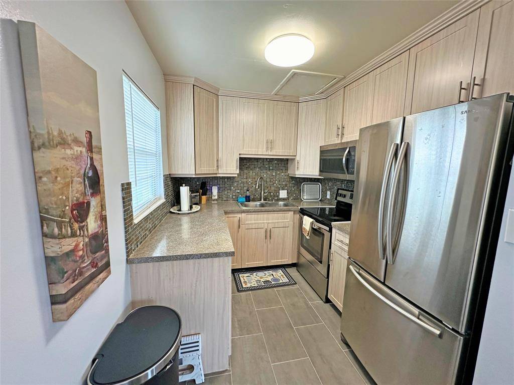 Boca Raton, FL 33434,543 Mansfield M