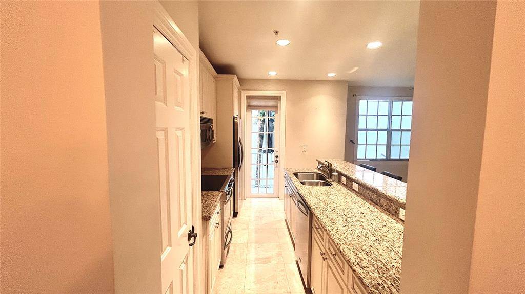 Wilton Manors, FL 33334,2720 NE 9th Ave