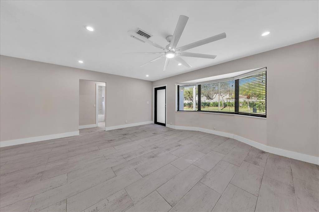 Hollywood, FL 33019,1004 Johnson St