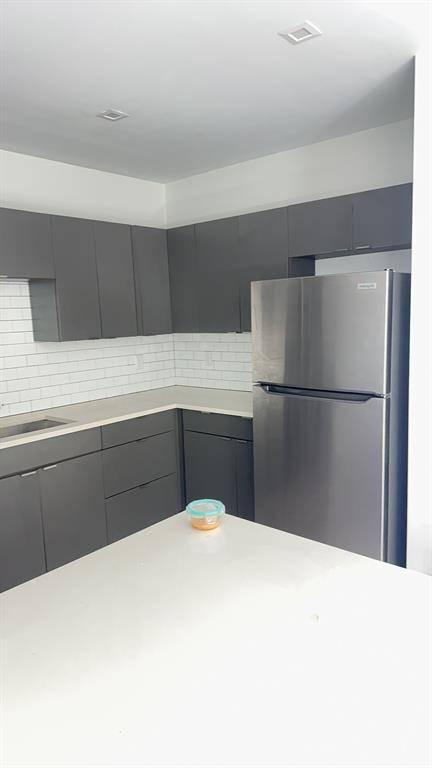 Fort Lauderdale, FL 33309,3050 NW 68th St #2304