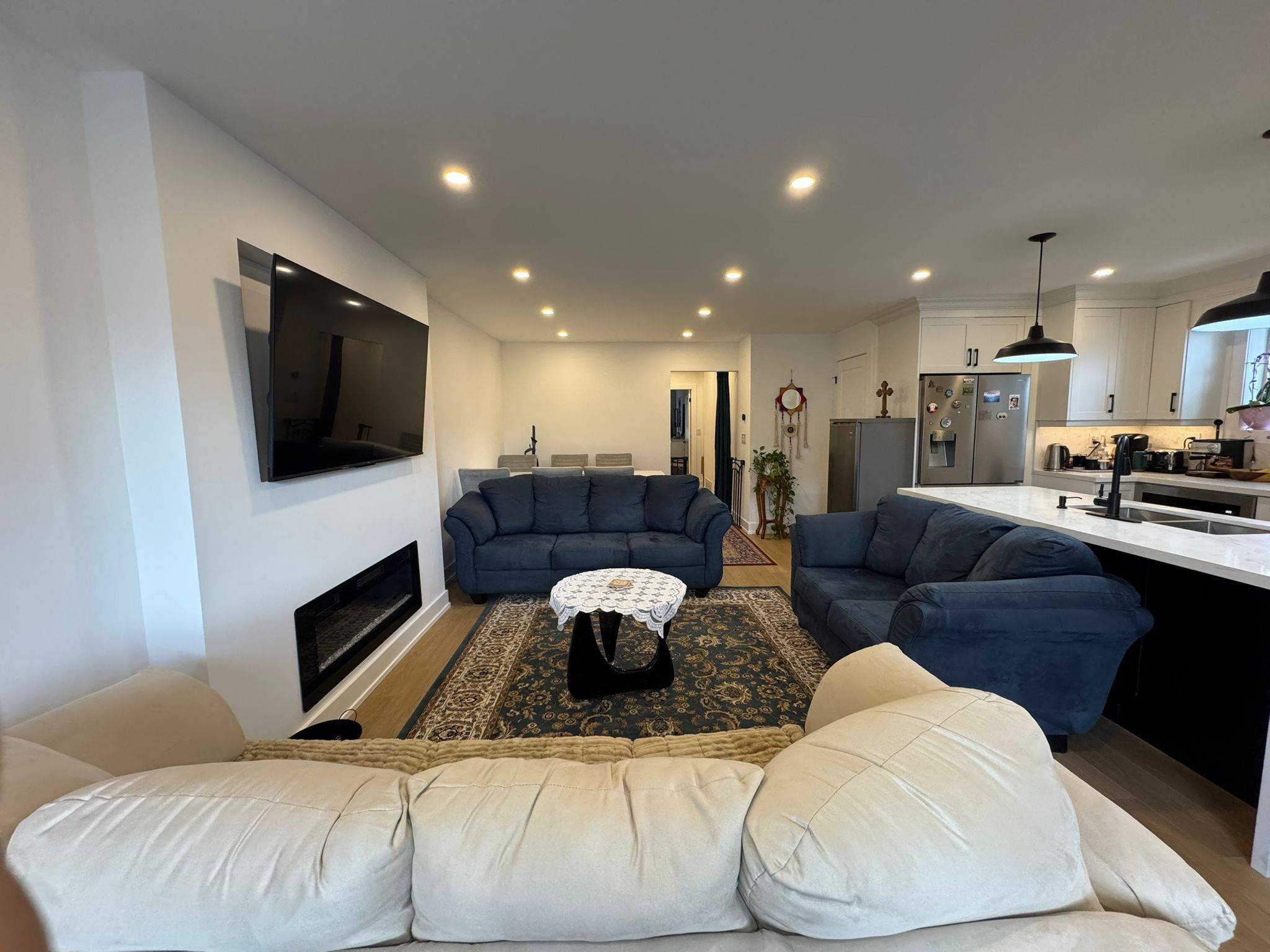 Newmarket, ON L3Y 3P7,650 Mountview PL