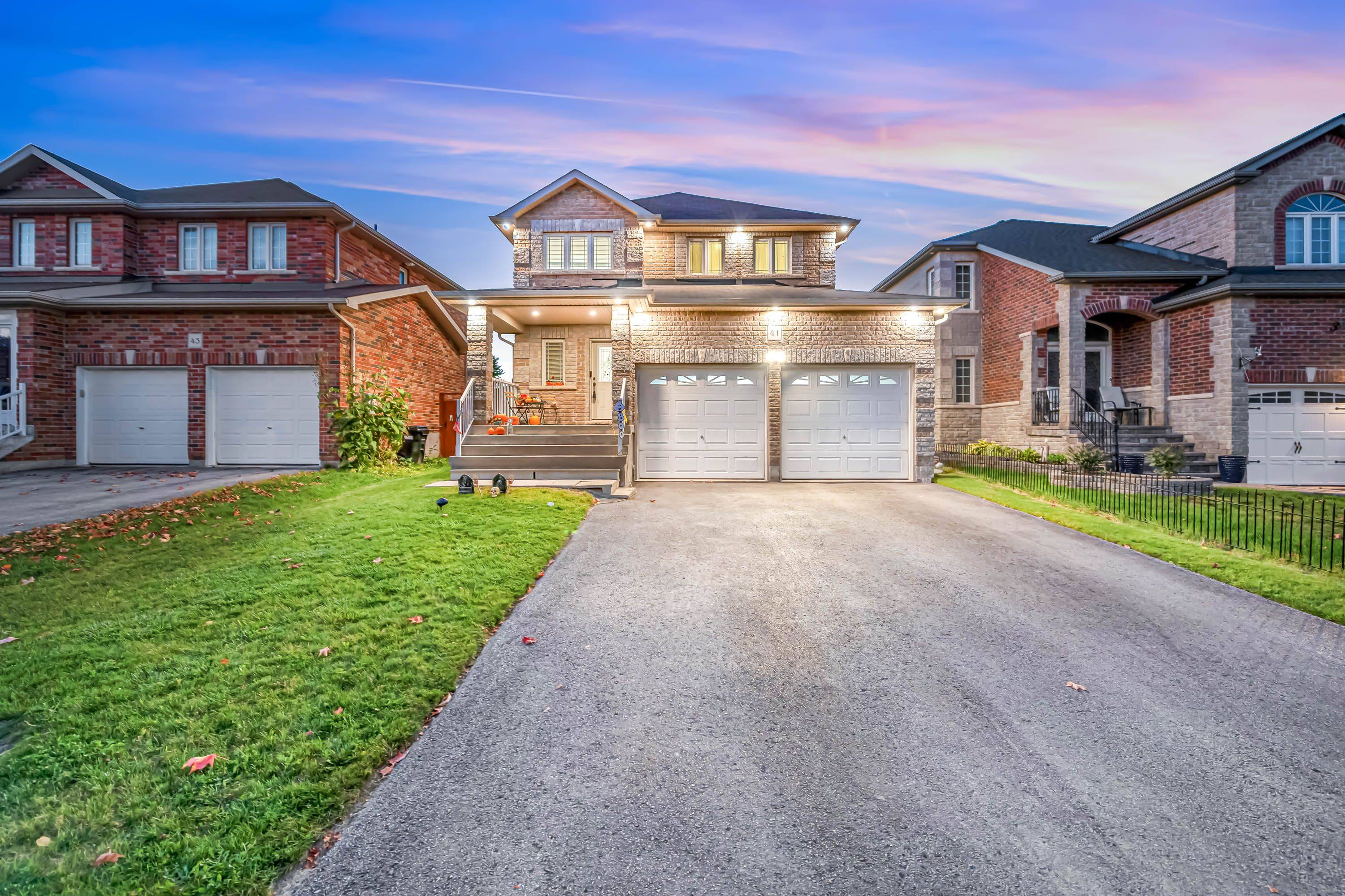 Bradford West Gwillimbury, ON L3Z 0B1,41 Bronze CRES