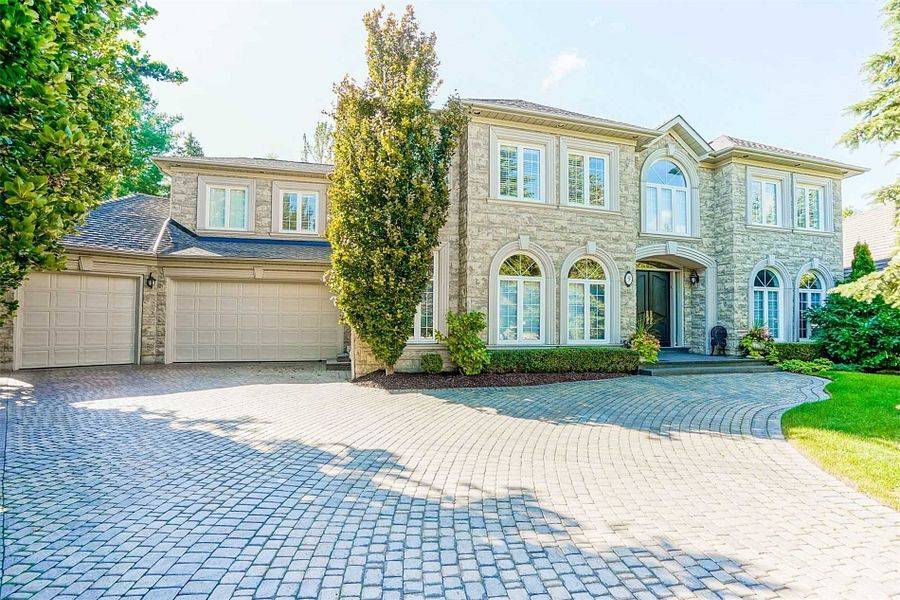 Markham, ON L3T 7S4,9 Bayview Forest LN