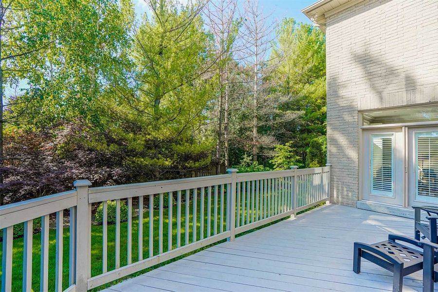 Markham, ON L3T 7S4,9 Bayview Forest LN