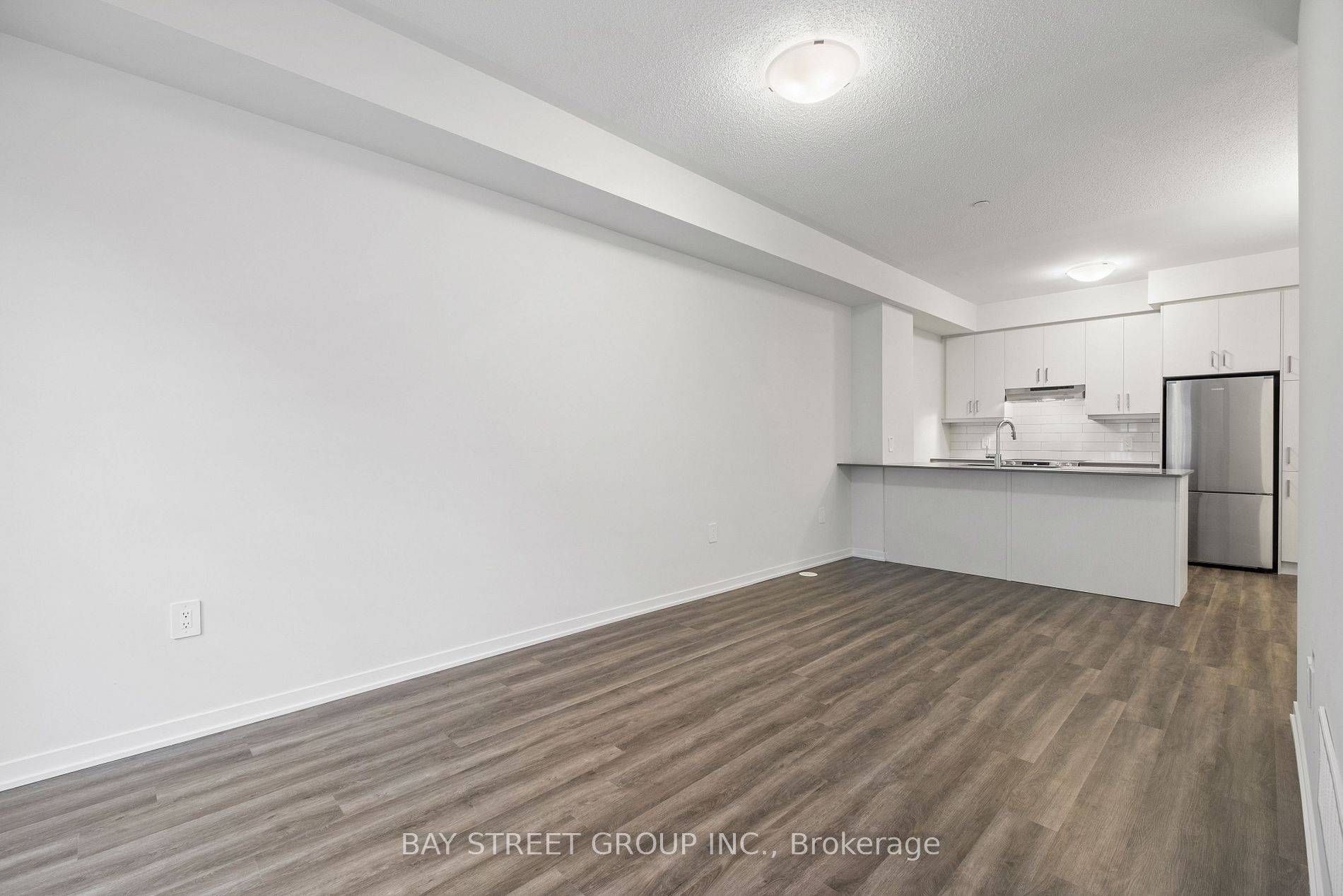 Vaughan, ON L4K 0N6,31 Honeycrisp CRES #57