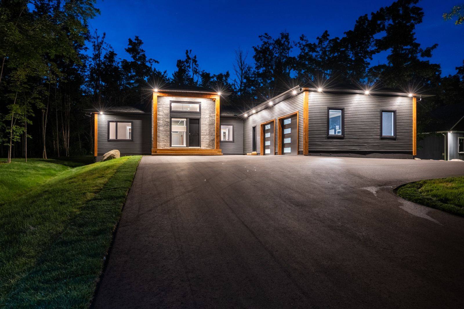 Oro-medonte, ON L0K 1N0,57 Alpine DR