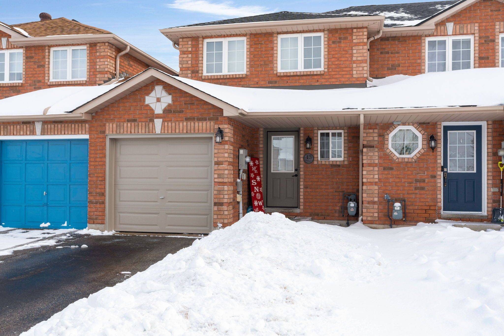 Barrie, ON L4N 0L9,43 SRIGLEY ST